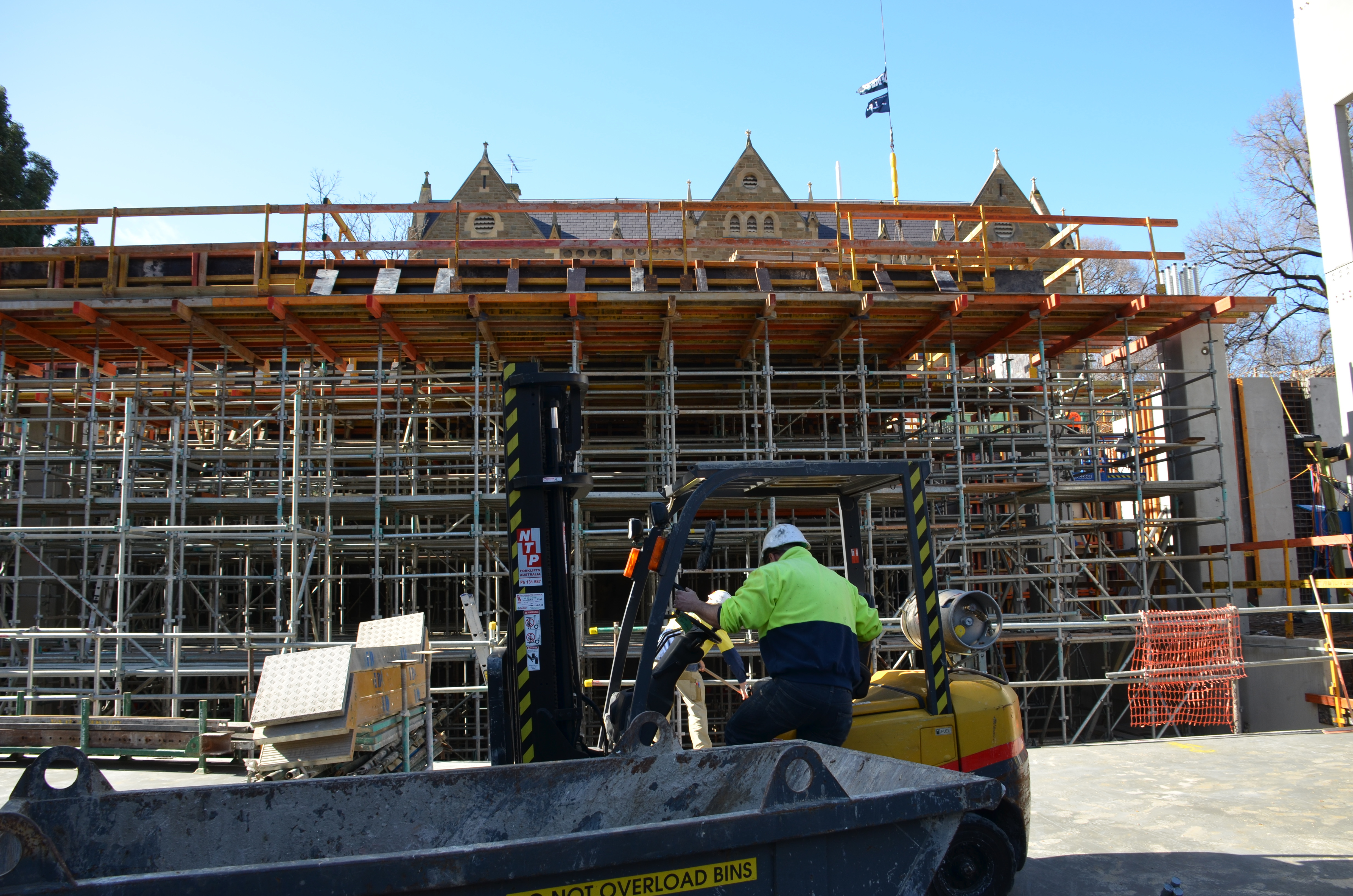 https://archive.abp.unimelb.edu.au/objects/images/Construction/Images/Augmented Reality/Sequential images/Lecture theatre/East/DSC_0876.JPG