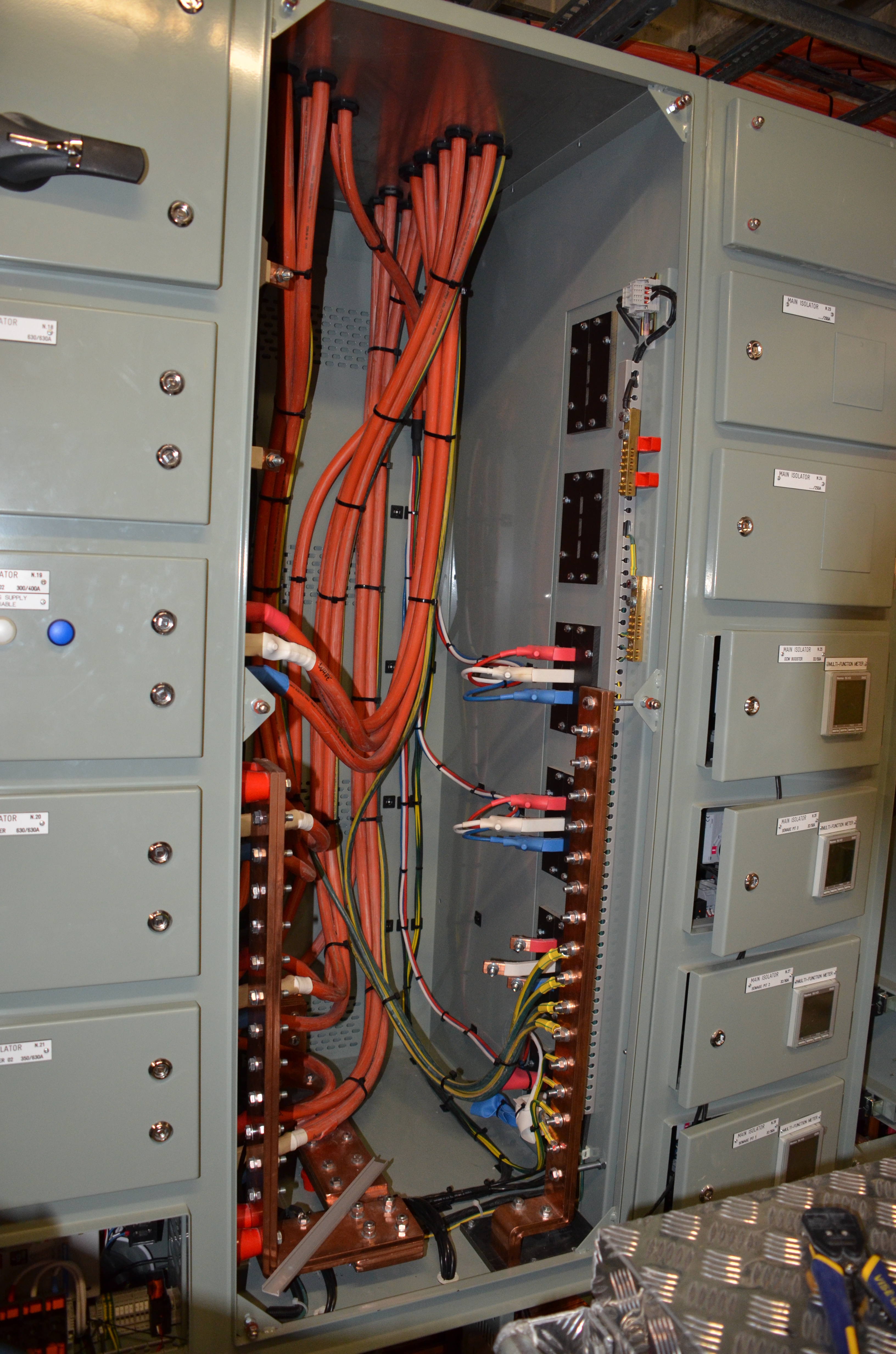 https://archive.abp.unimelb.edu.au/objects/images/Construction/Images/Services/Main switchboard/DSC_5605.JPG https://archive.abp.unimelb.edu.au/objects/images/Construction/Images/Services/Main switchboard/DSC_5605.JPG