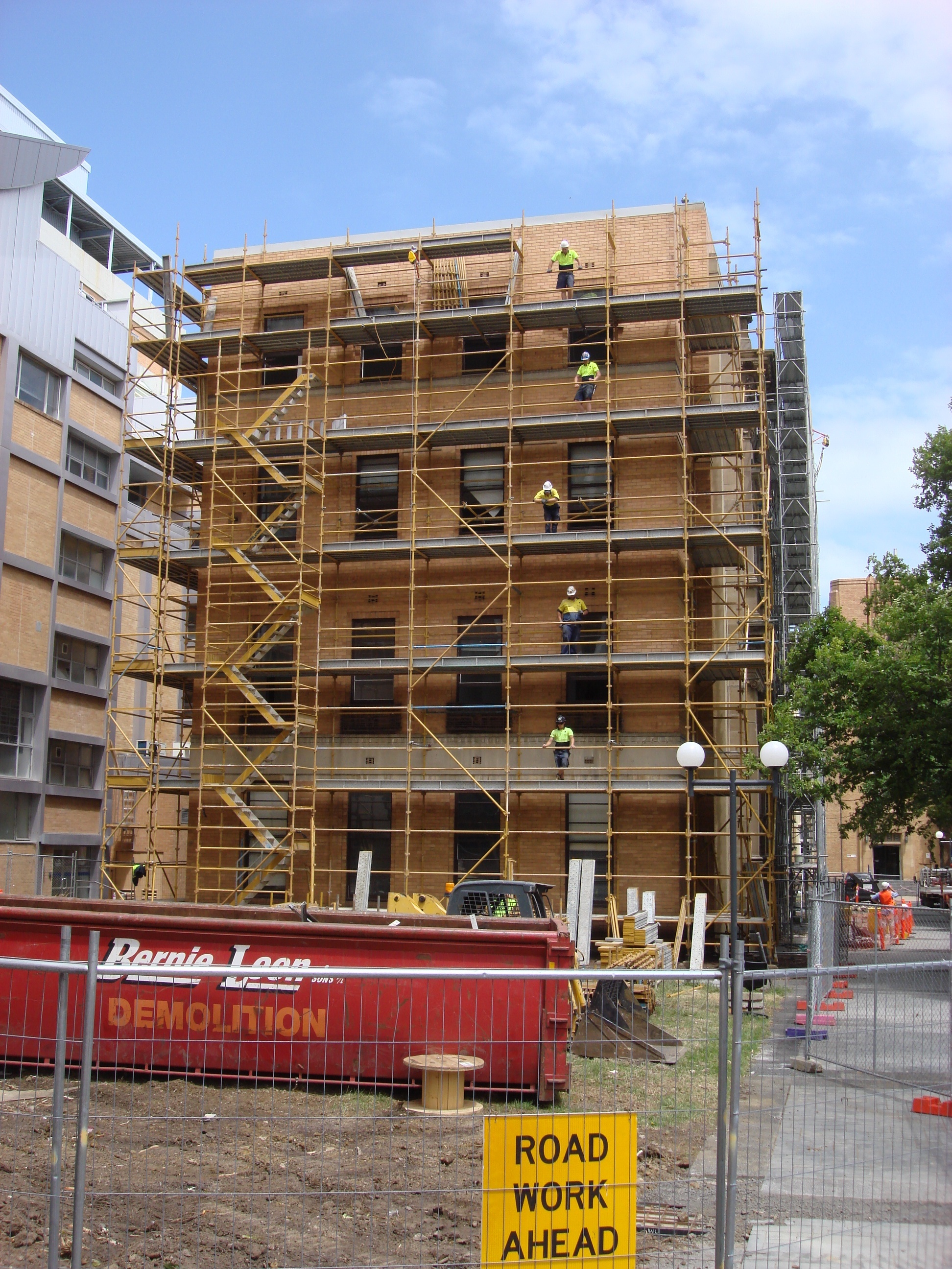 https://archive.abp.unimelb.edu.au/objects/images/Pre-construction/Scaffolding/DSC07764.JPG https://archive.abp.unimelb.edu.au/objects/images/Pre-construction/Scaffolding/DSC07764.JPG