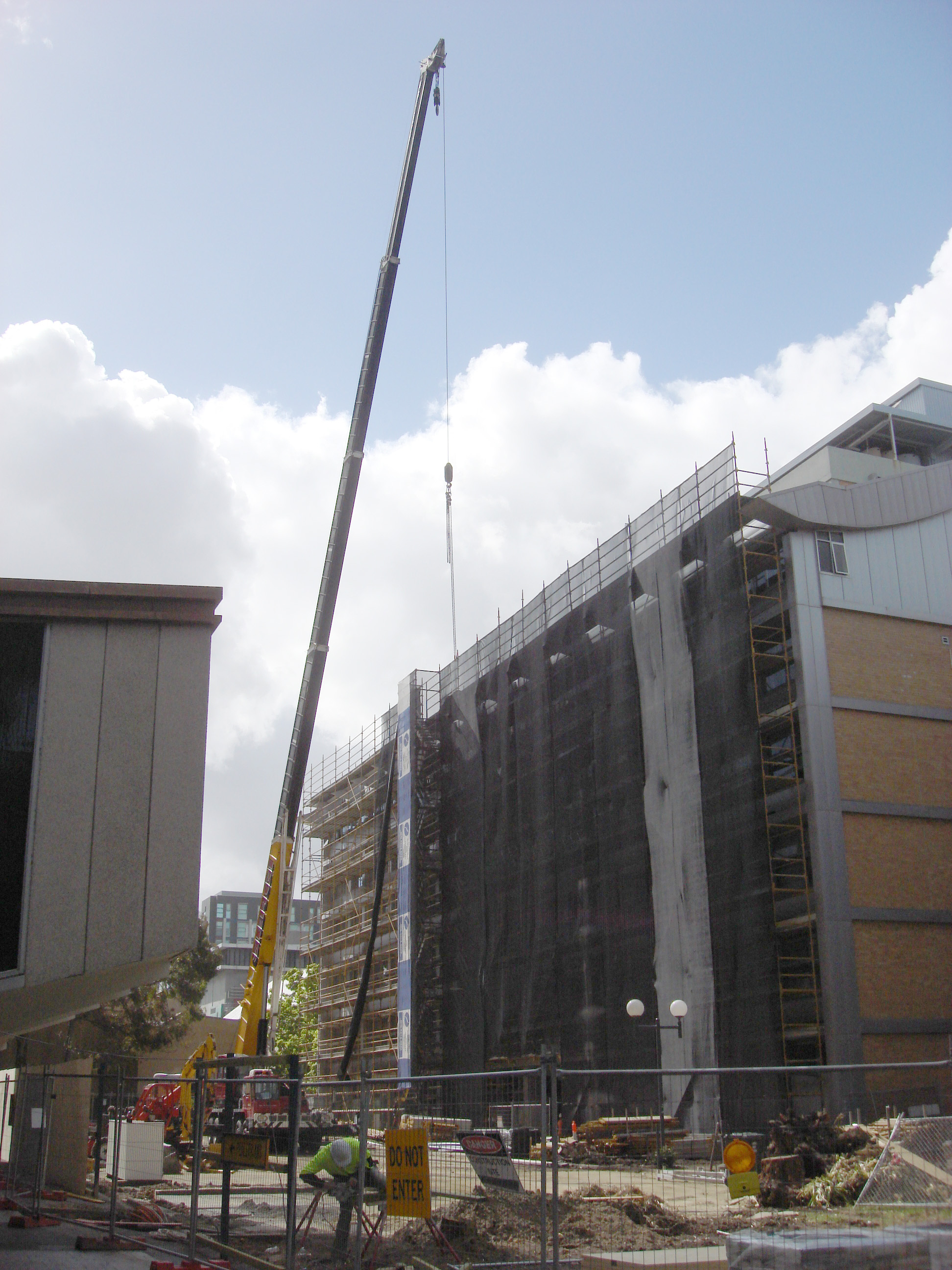 https://archive.abp.unimelb.edu.au/objects/images/Pre-construction/Scaffolding/DSC07813.JPG