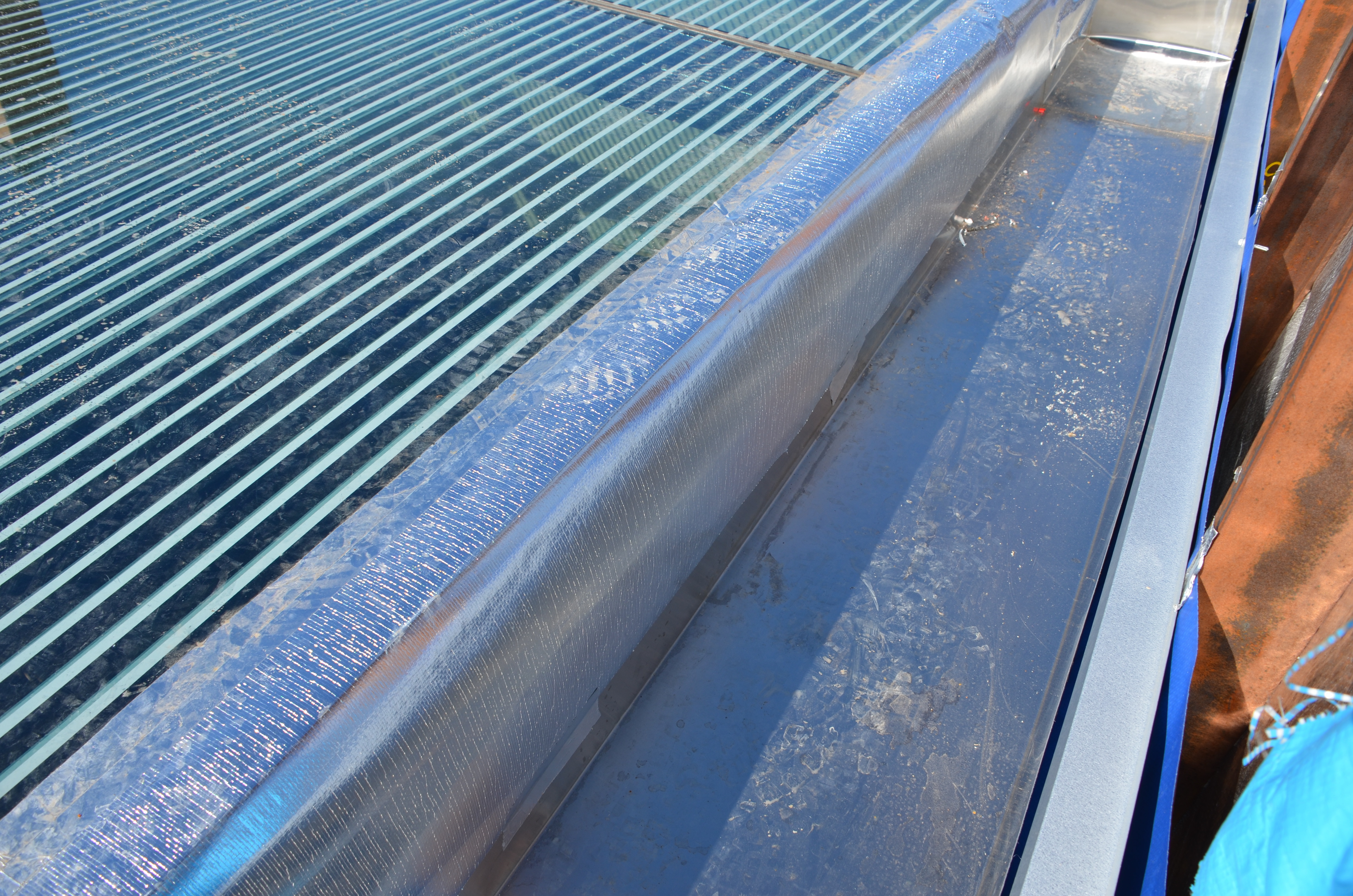 https://archive.abp.unimelb.edu.au/objects/images/Construction/Images/Roof/Glazed atrium roof/Delivery & Installation/DSC_6590.JPG
