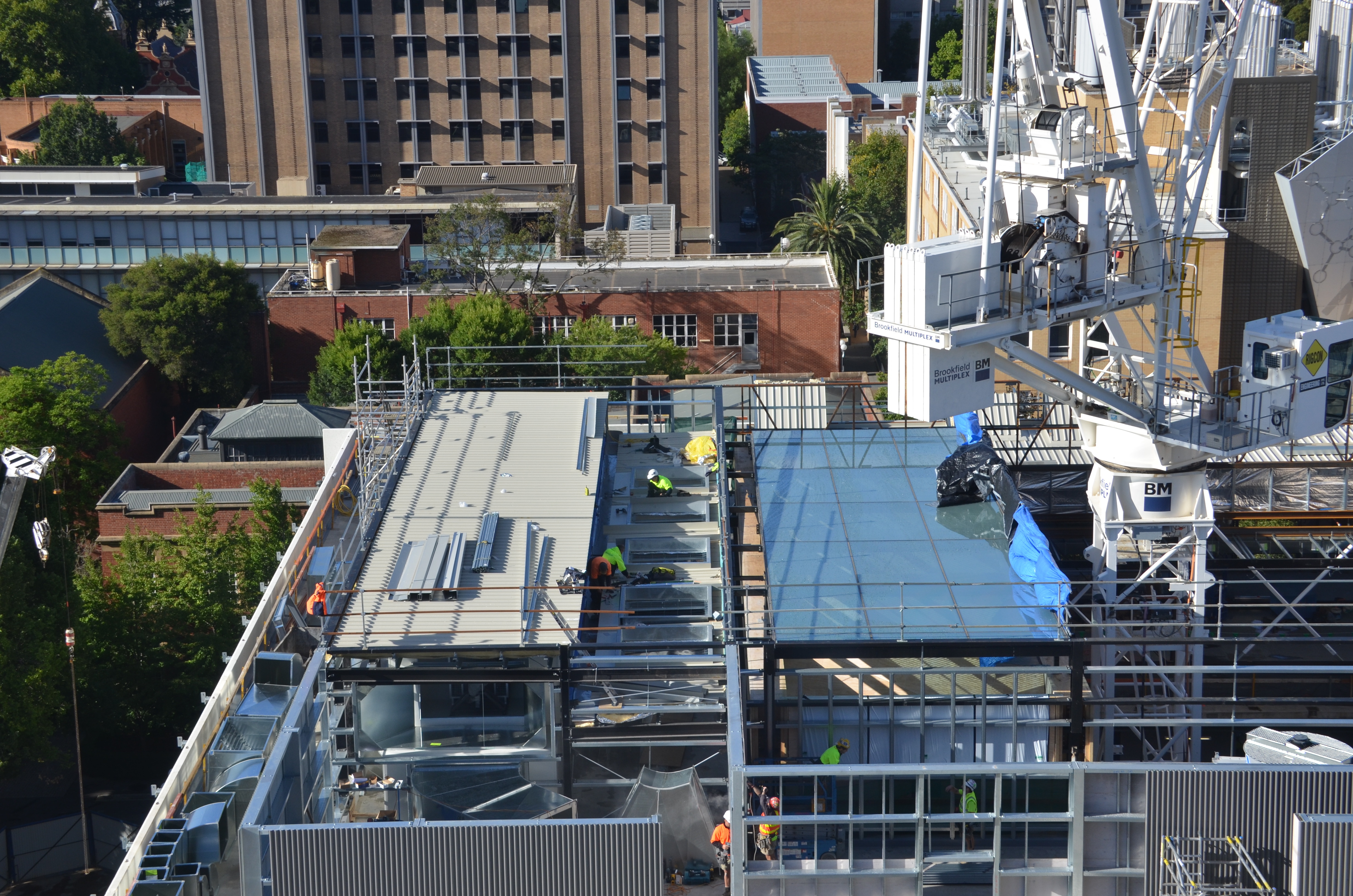 https://archive.abp.unimelb.edu.au/objects/images/Construction/Images/Roof/Roof sheeting, flashings and gutters/DSC_5399.JPG https://archive.abp.unimelb.edu.au/objects/images/Construction/Images/Roof/Roof sheeting, flashings and gutters/DSC_5399.JPG