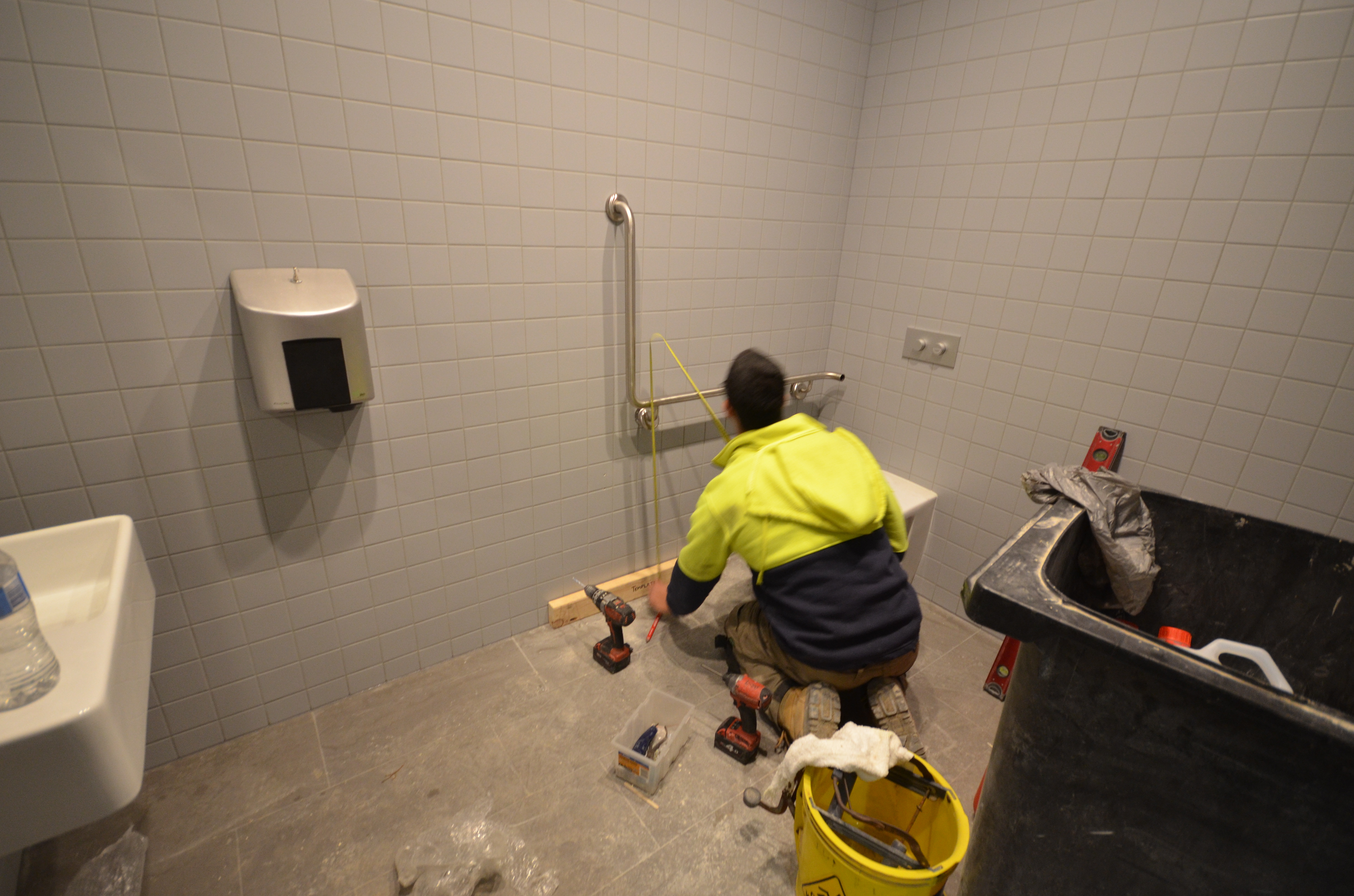 https://archive.abp.unimelb.edu.au/objects/images/Construction/Images/Fitouts/Toilets/DSC_9218.JPG https://archive.abp.unimelb.edu.au/objects/images/Construction/Images/Fitouts/Toilets/DSC_9218.JPG