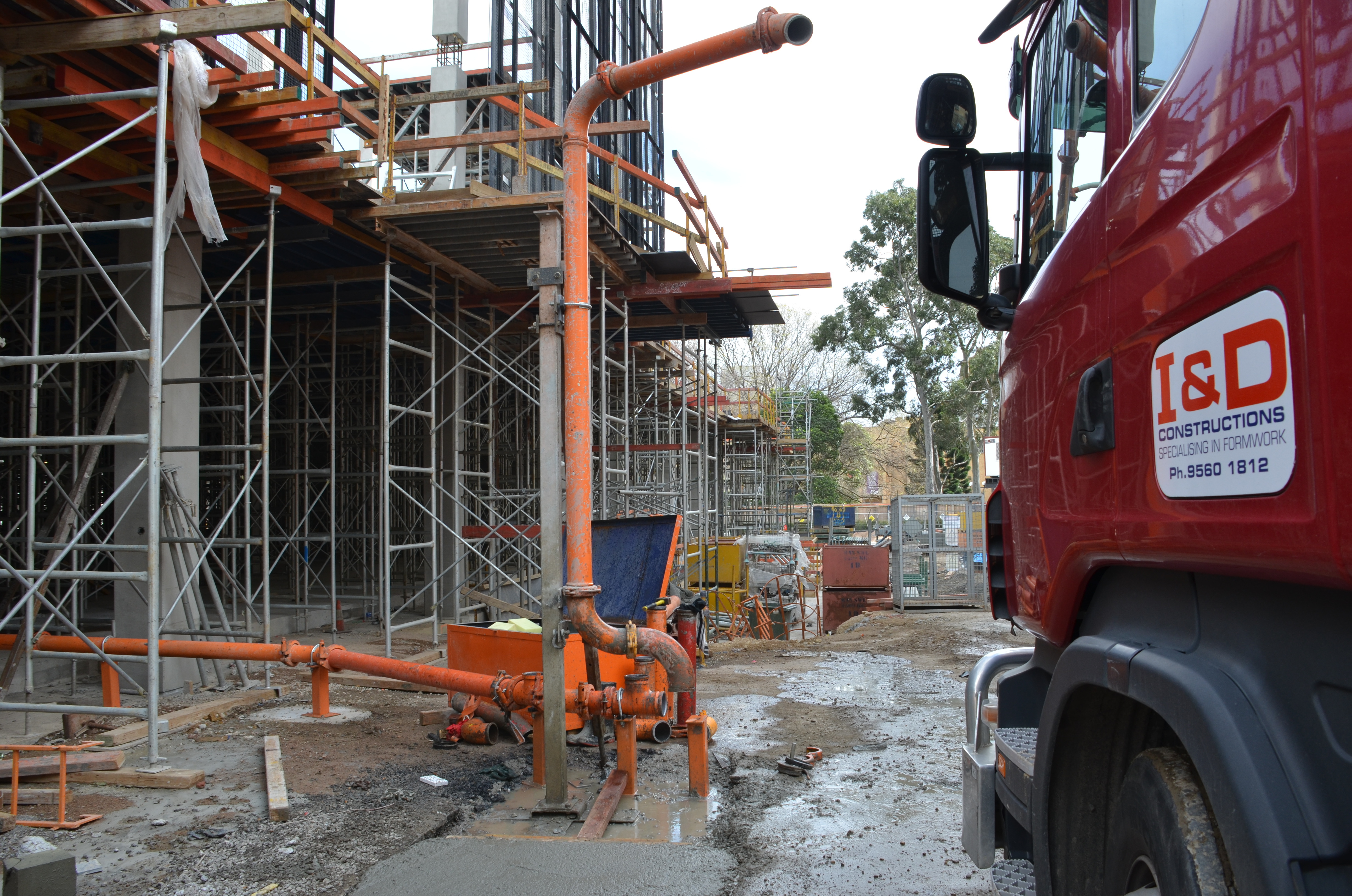 https://archive.abp.unimelb.edu.au/objects/images/Construction/Images/Plant and Equipment/Concrete placement boom/DSC_2079.JPG