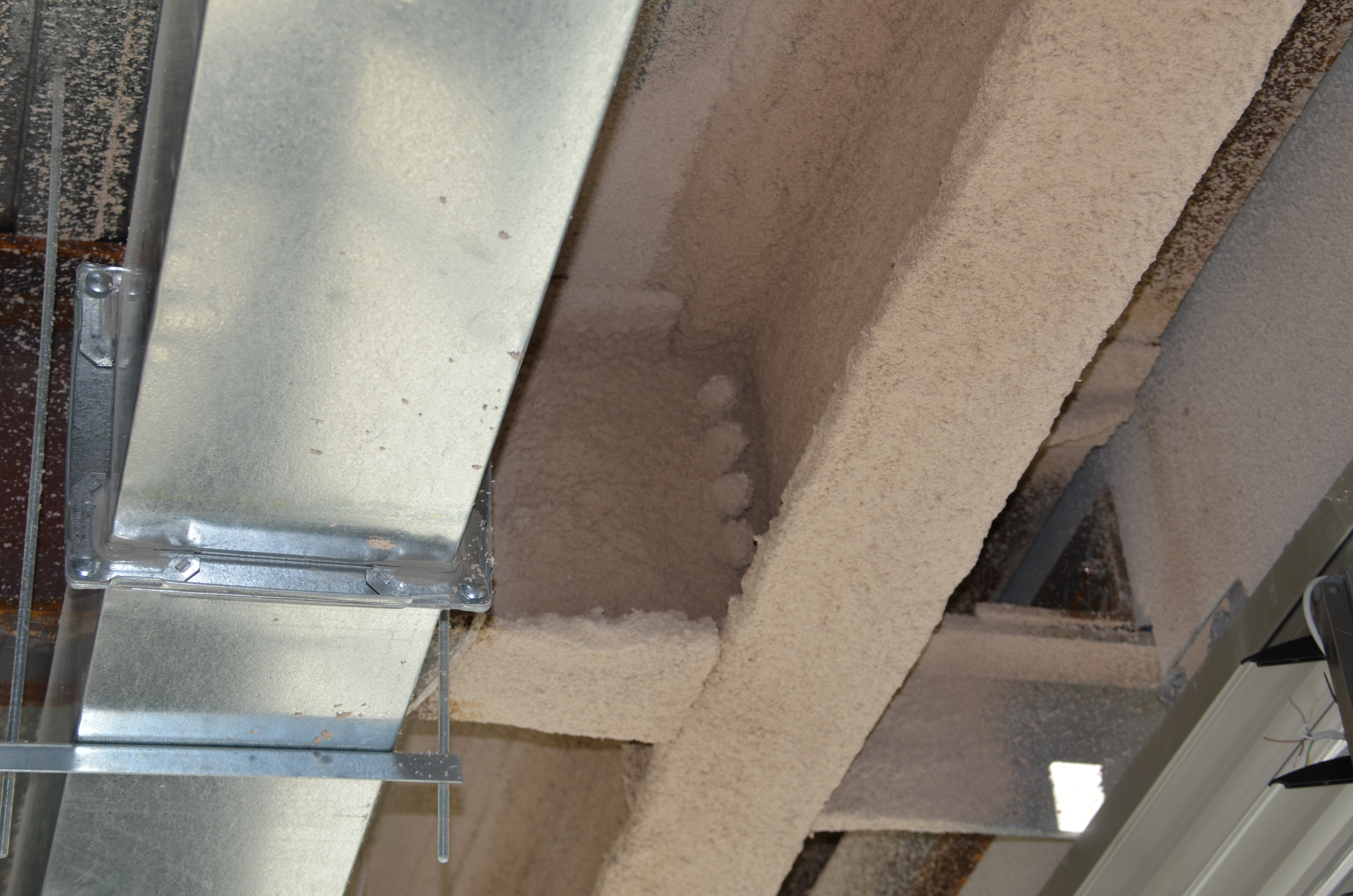 https://archive.abp.unimelb.edu.au/objects/images/Construction/Images/Structural steel/Cantilever/Fire protection and cladding/DSC_6821.JPG https://archive.abp.unimelb.edu.au/objects/images/Construction/Images/Structural steel/Cantilever/Fire protection and cladding/DSC_6821.JPG