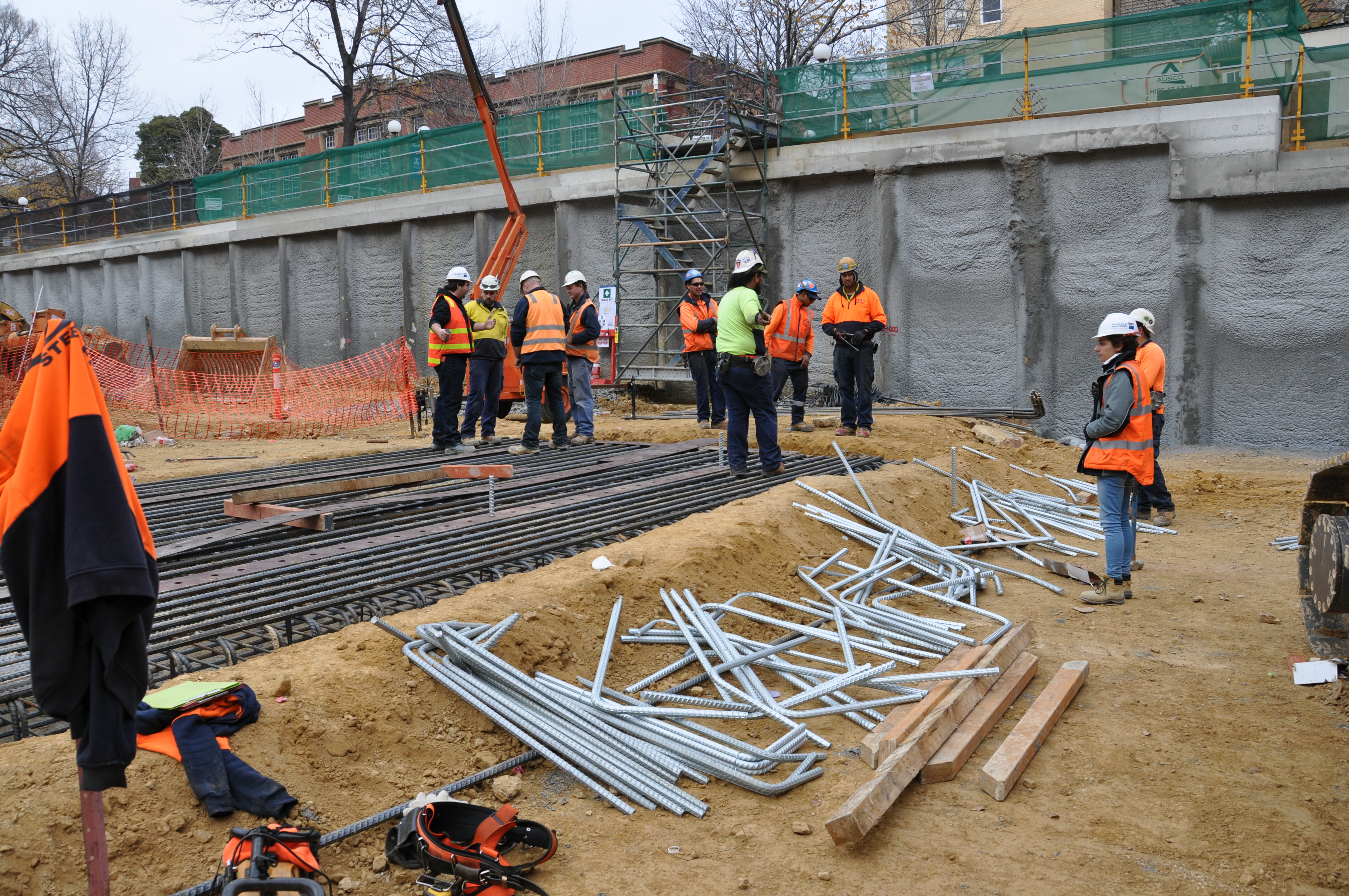 https://archive.abp.unimelb.edu.au/objects/images/Construction/Images/Pad footings & raft footings/DSC_0289.JPG https://archive.abp.unimelb.edu.au/objects/images/Construction/Images/Pad footings & raft footings/DSC_0289.JPG