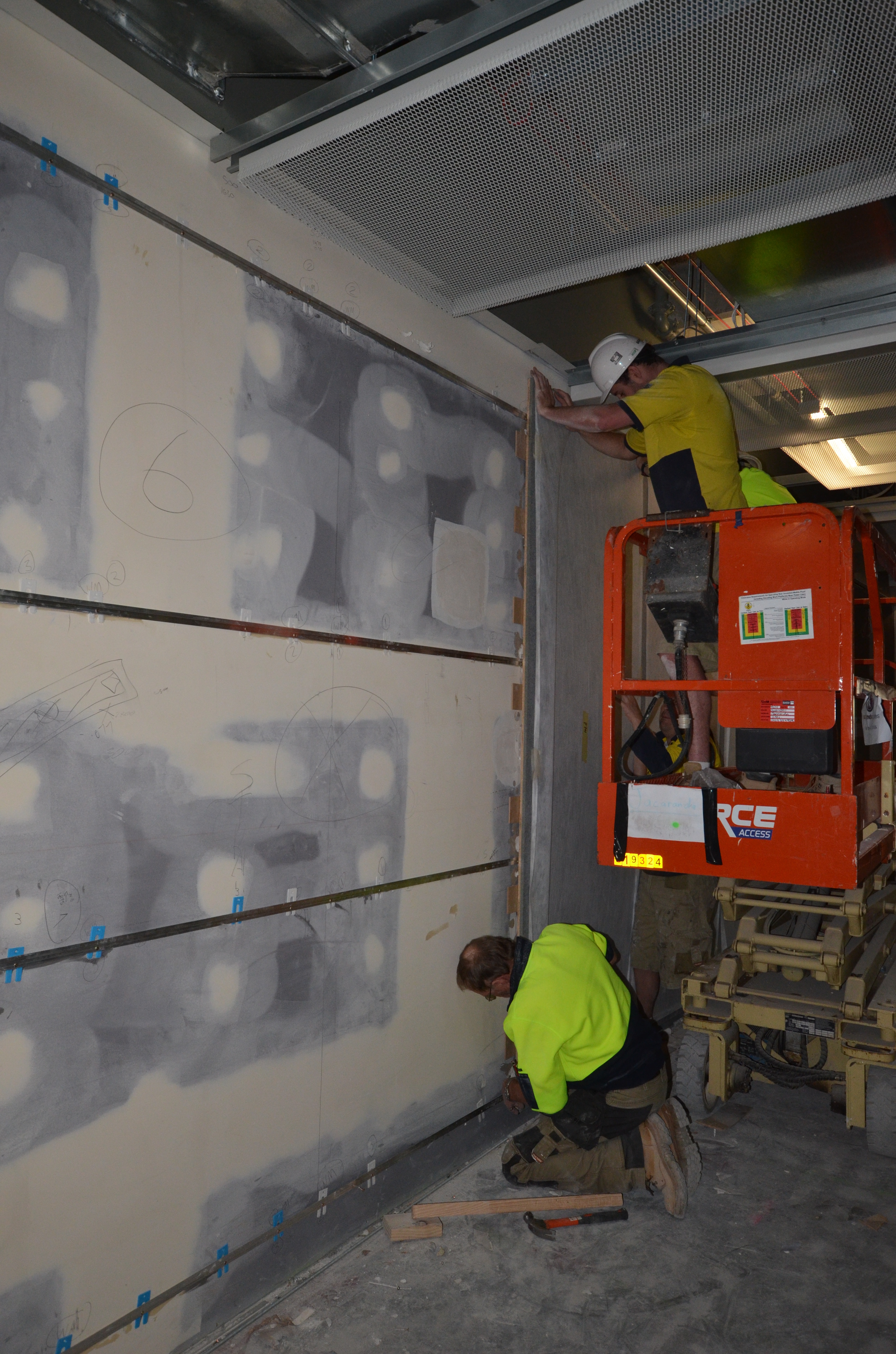 https://archive.abp.unimelb.edu.au/objects/images/Construction/Images/Wall linings and finishes/Atrium walkway linings/DSC_8267.JPG https://archive.abp.unimelb.edu.au/objects/images/Construction/Images/Wall linings and finishes/Atrium walkway linings/DSC_8267.JPG