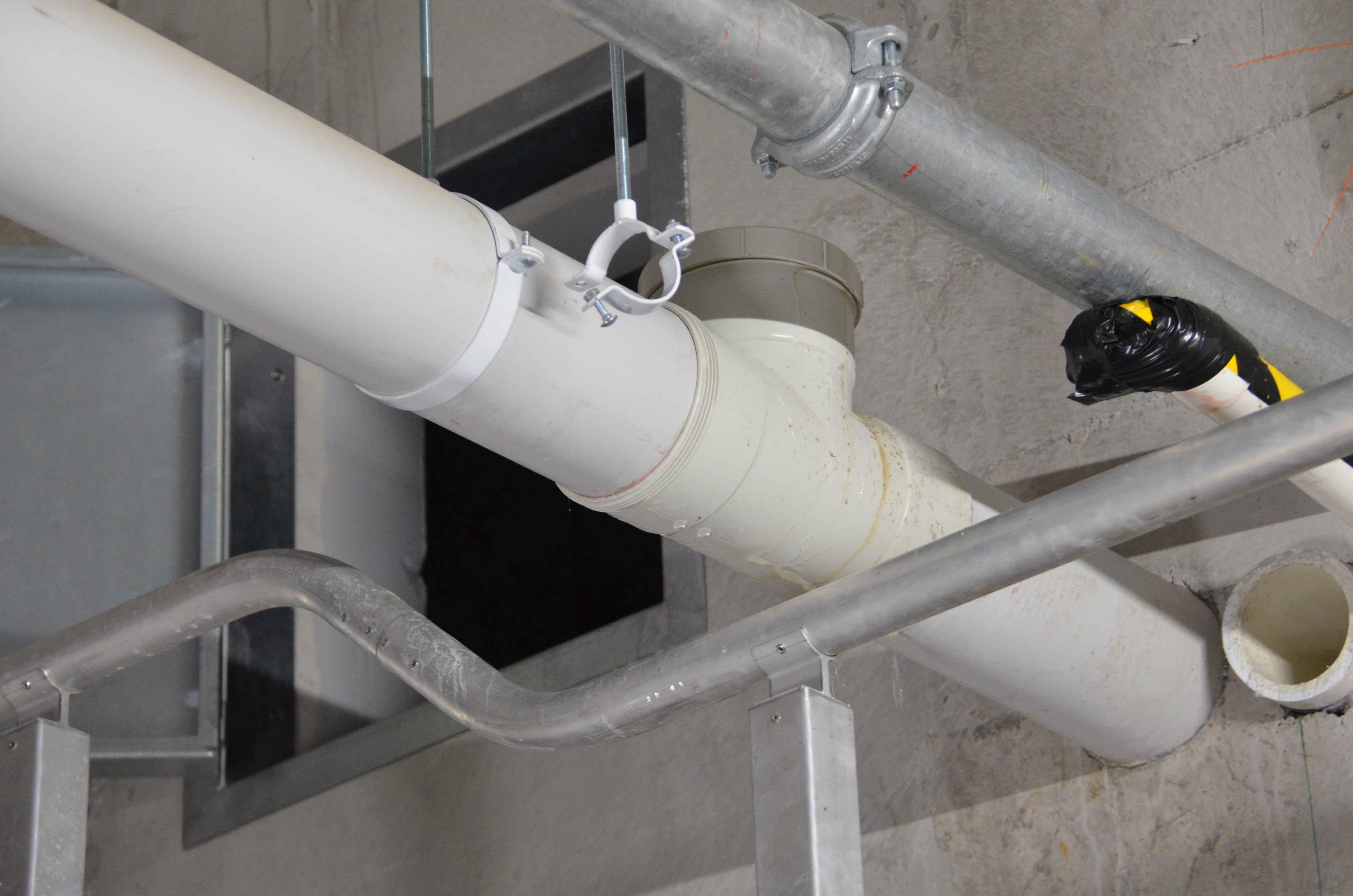 https://archive.abp.unimelb.edu.au/objects/images/Construction/Images/Water storage tank & pump room/DSD_0467.JPG