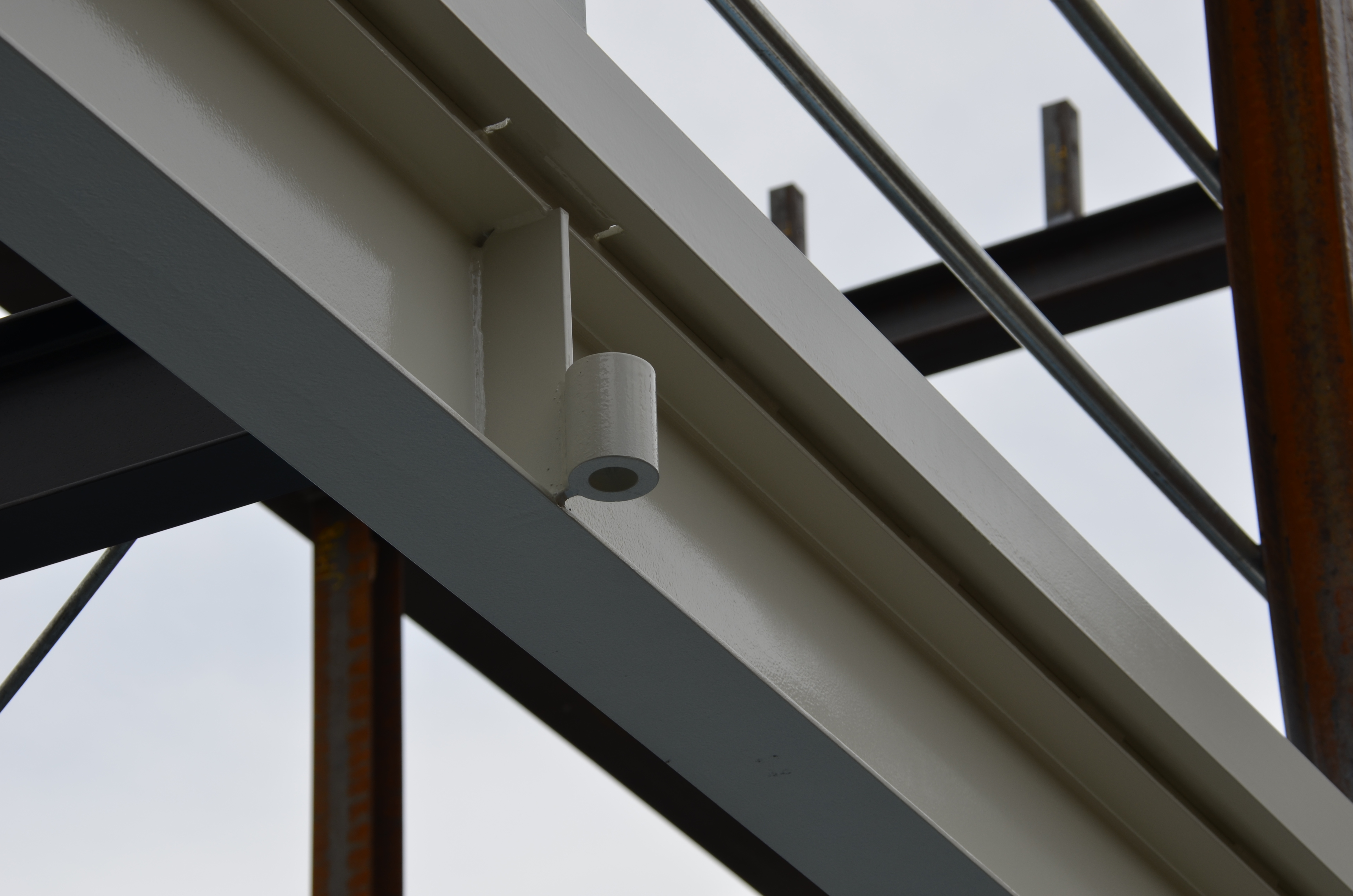 https://archive.abp.unimelb.edu.au/objects/images/Construction/Images/Stairs, walkways and balustrades/Structural steel walkways & support structure/DSC_3823.JPG