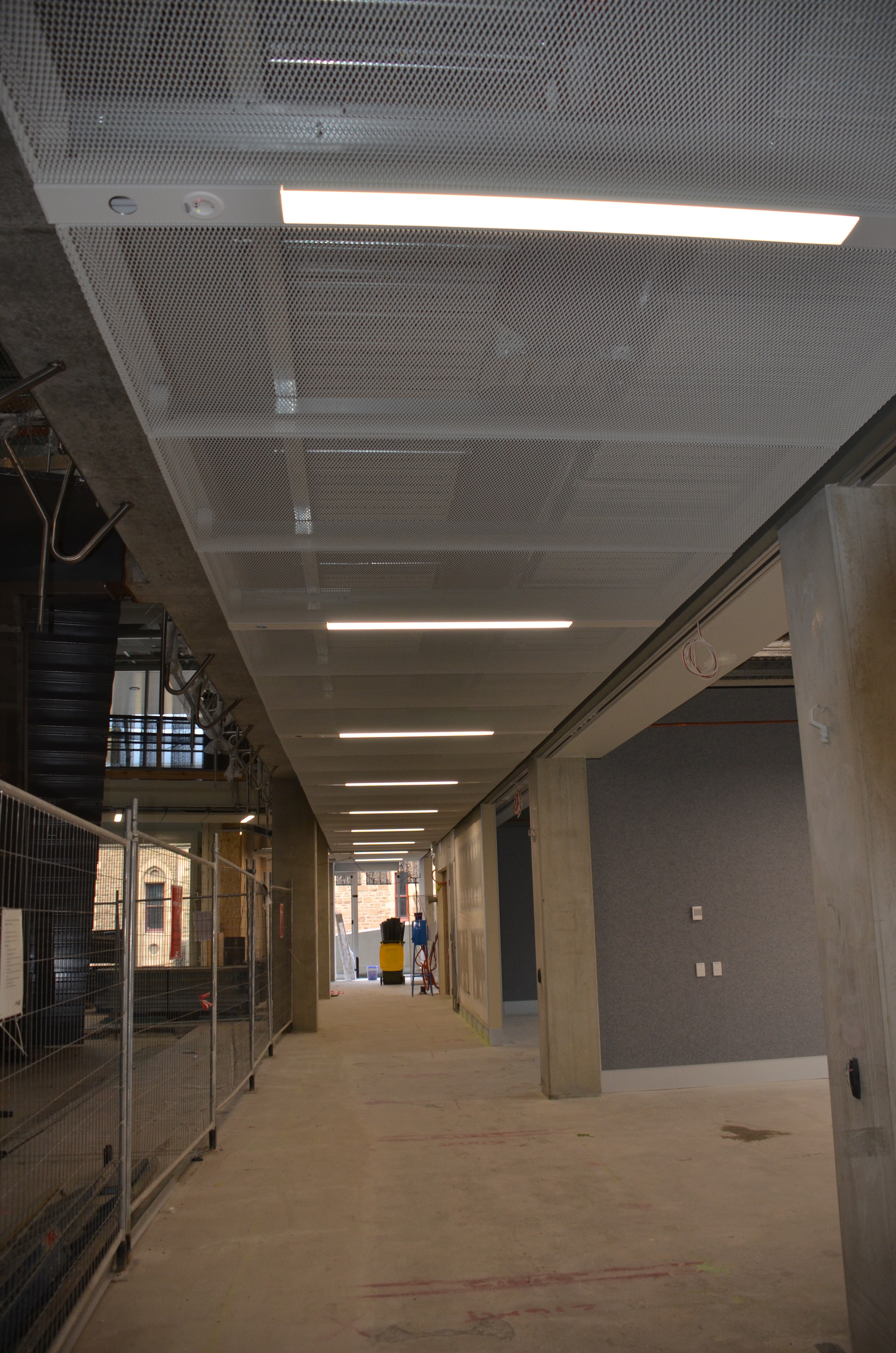 https://archive.abp.unimelb.edu.au/objects/images/Construction/Images/Ceilings/Perforated metal/DSC_8350.JPG https://archive.abp.unimelb.edu.au/objects/images/Construction/Images/Ceilings/Perforated metal/DSC_8350.JPG