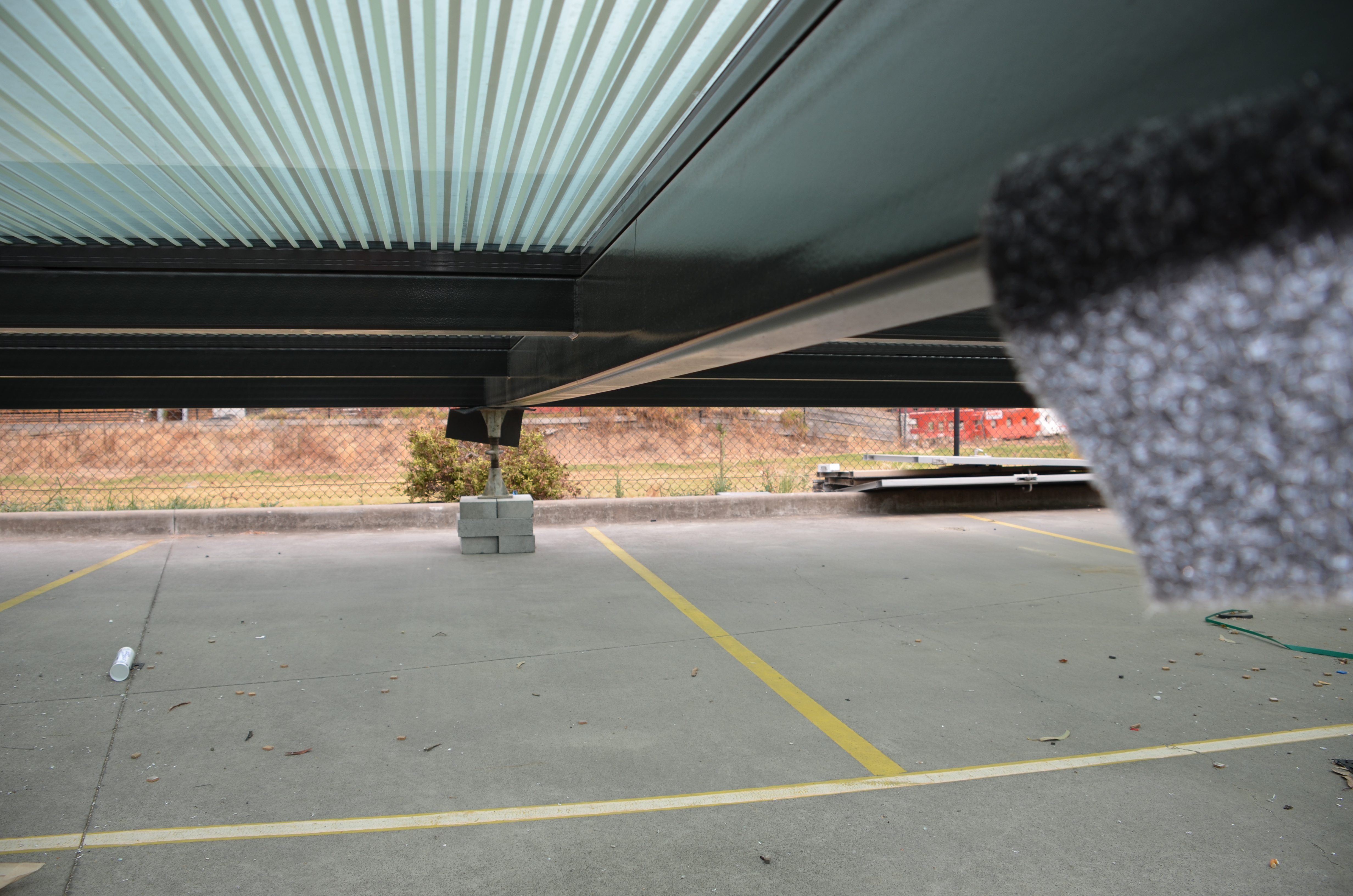 https://archive.abp.unimelb.edu.au/objects/images/Construction/Images/Roof/Glazed atrium roof/Factory glazing/DSC_5290.JPG