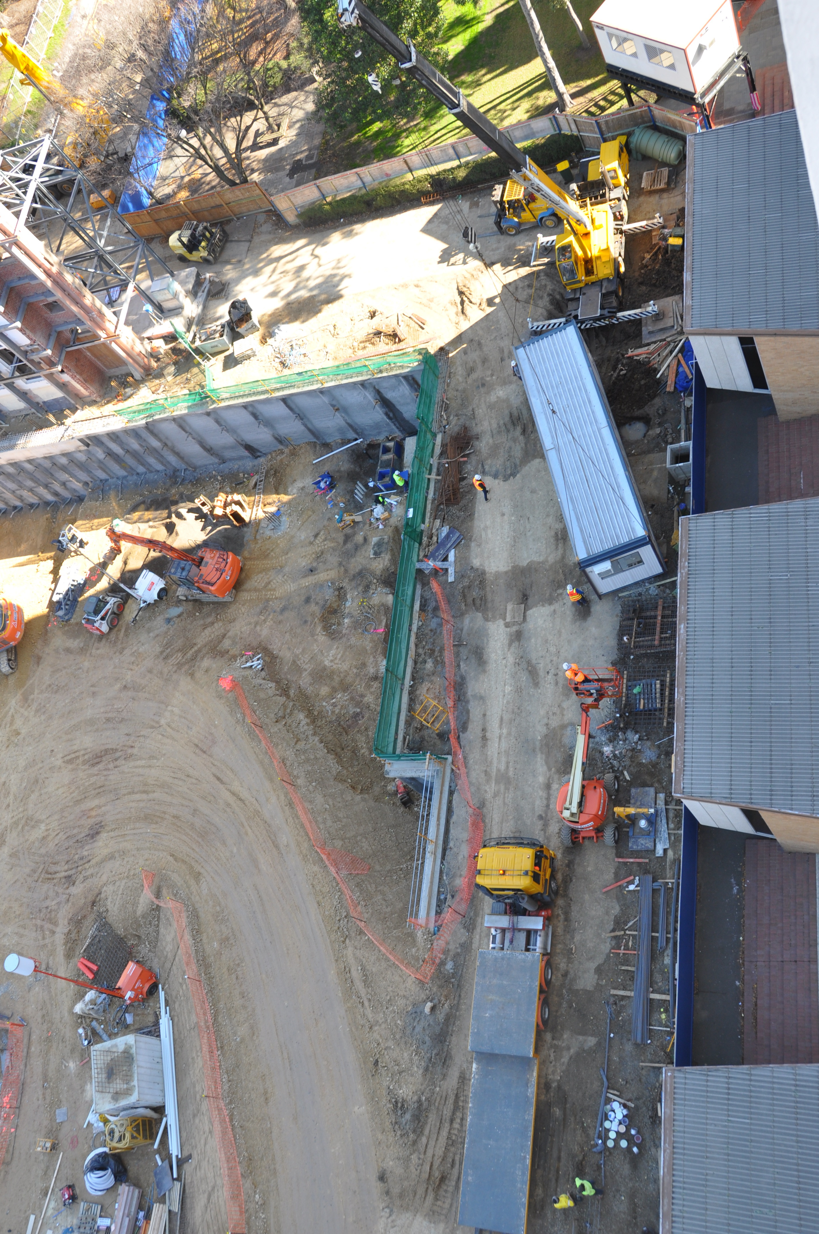 https://archive.abp.unimelb.edu.au/objects/images/Construction/Images/Site facilities/Additional site sheds & fences/DSC_0334.JPG https://archive.abp.unimelb.edu.au/objects/images/Construction/Images/Site facilities/Additional site sheds & fences/DSC_0334.JPG