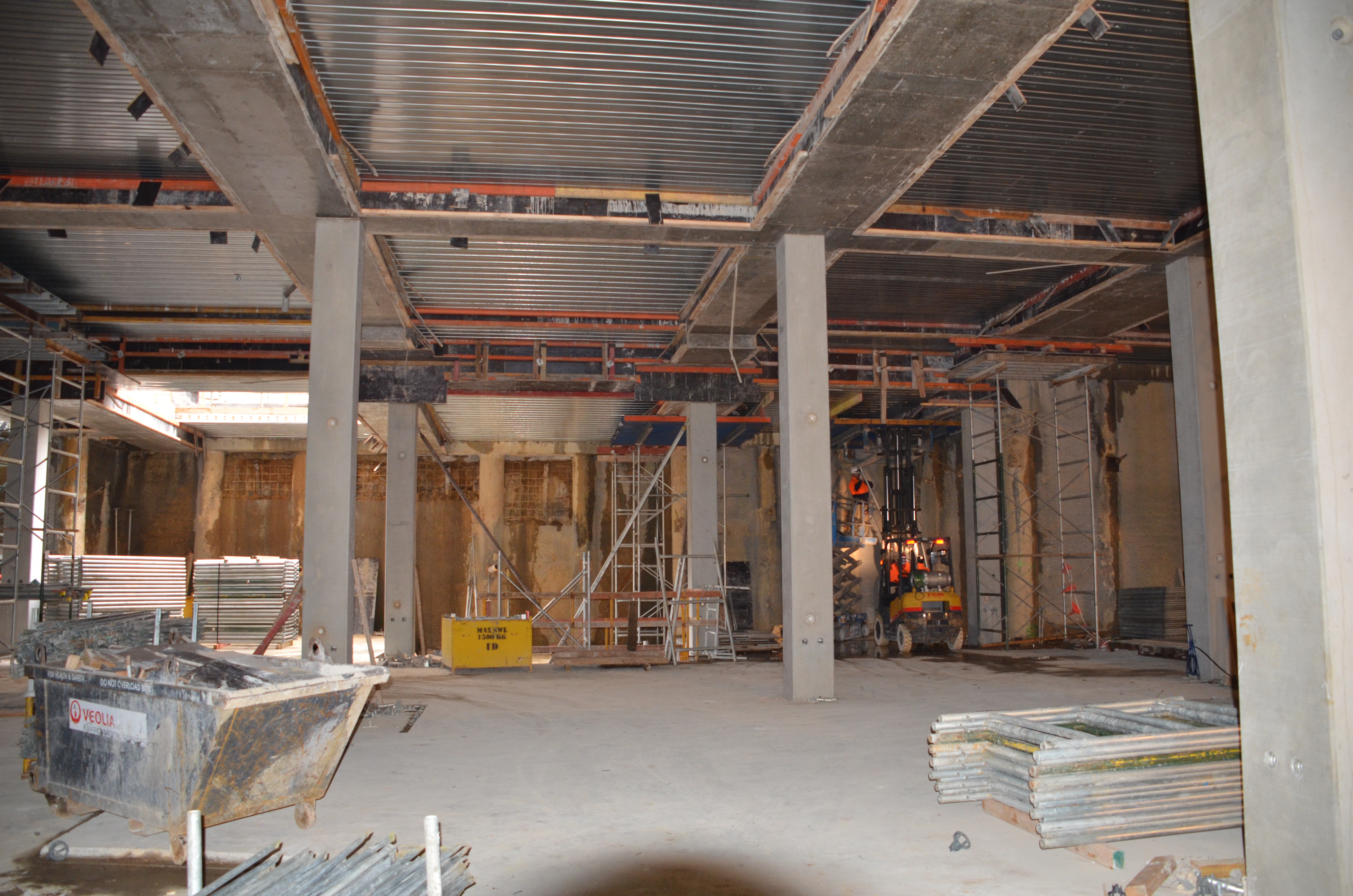 https://archive.abp.unimelb.edu.au/objects/images/Construction/Images/Concrete suspended slabs and beams/Formwork stripping/DSC_2241.JPG https://archive.abp.unimelb.edu.au/objects/images/Construction/Images/Concrete suspended slabs and beams/Formwork stripping/DSC_2241.JPG