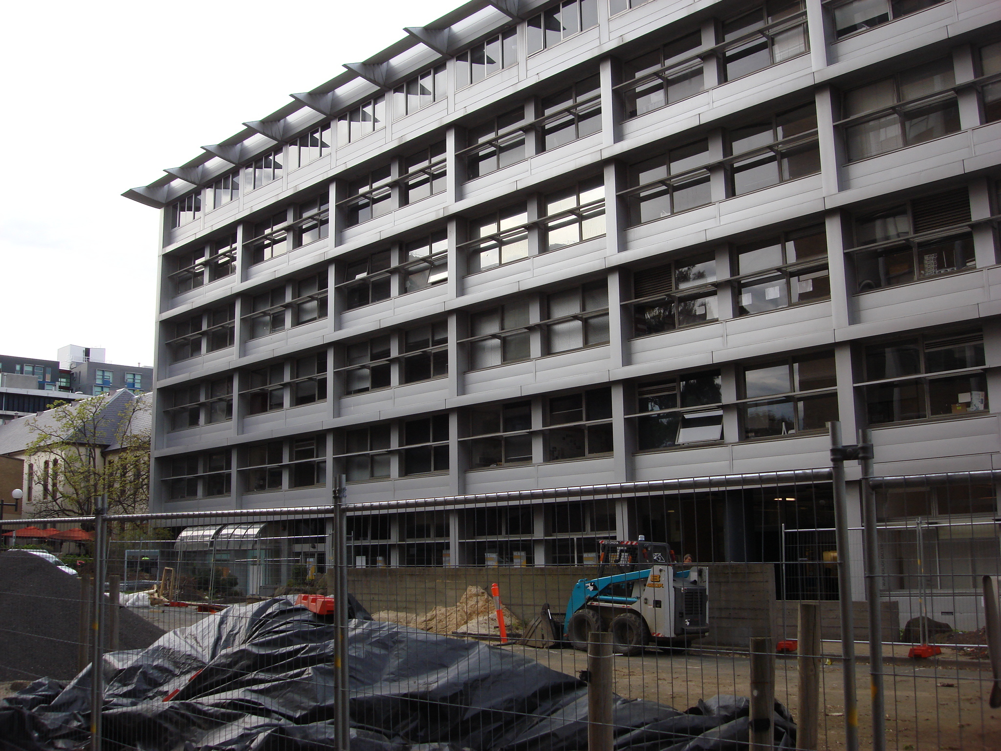 https://archive.abp.unimelb.edu.au/objects/images/Pre-construction/Tree removal - Peter Ashford/DSC07487.JPG https://archive.abp.unimelb.edu.au/objects/images/Pre-construction/Tree removal - Peter Ashford/DSC07487.JPG
