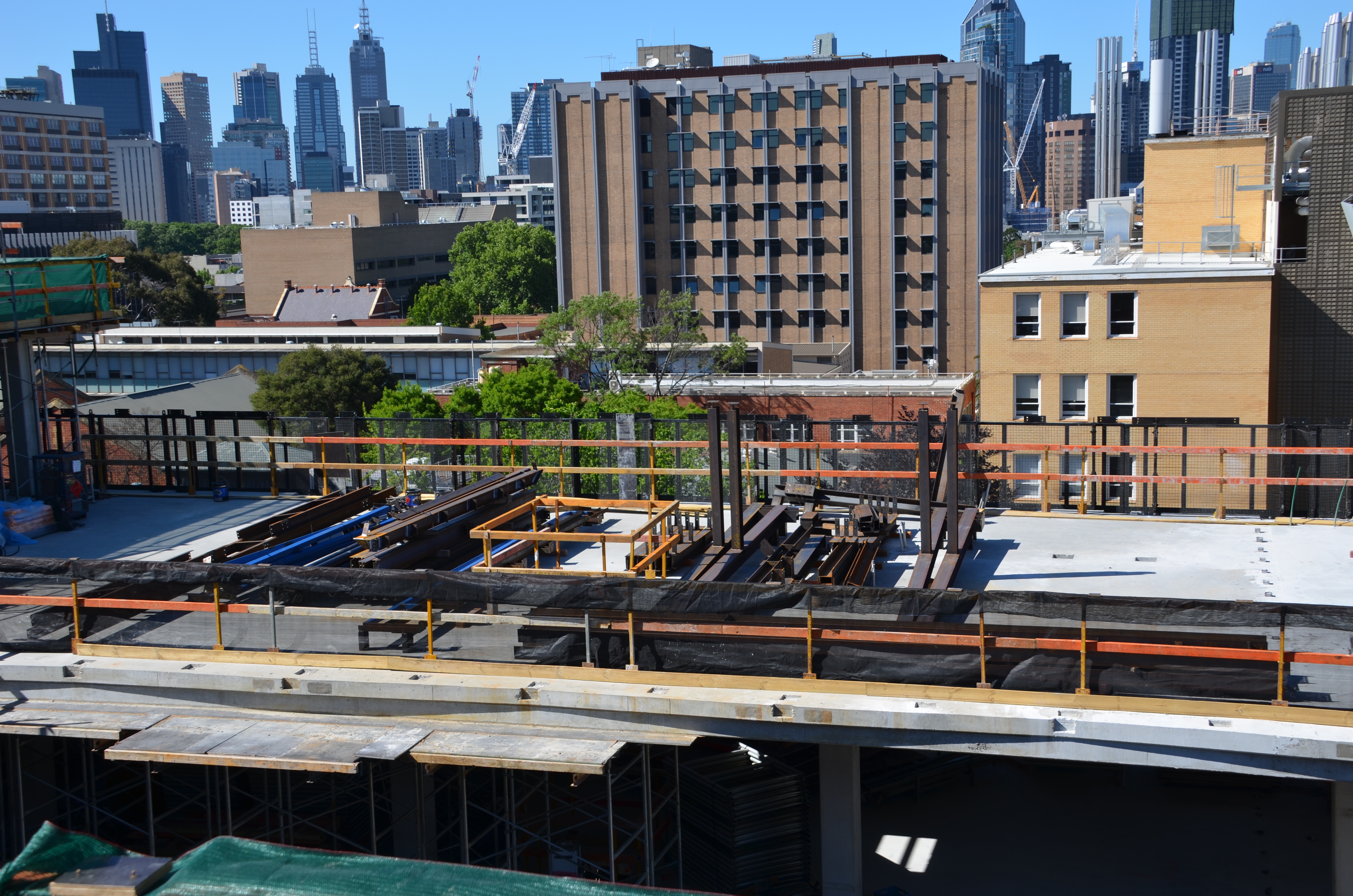 https://archive.abp.unimelb.edu.au/objects/images/Construction/Images/Structural steel/General roof/DSC_3336.JPG