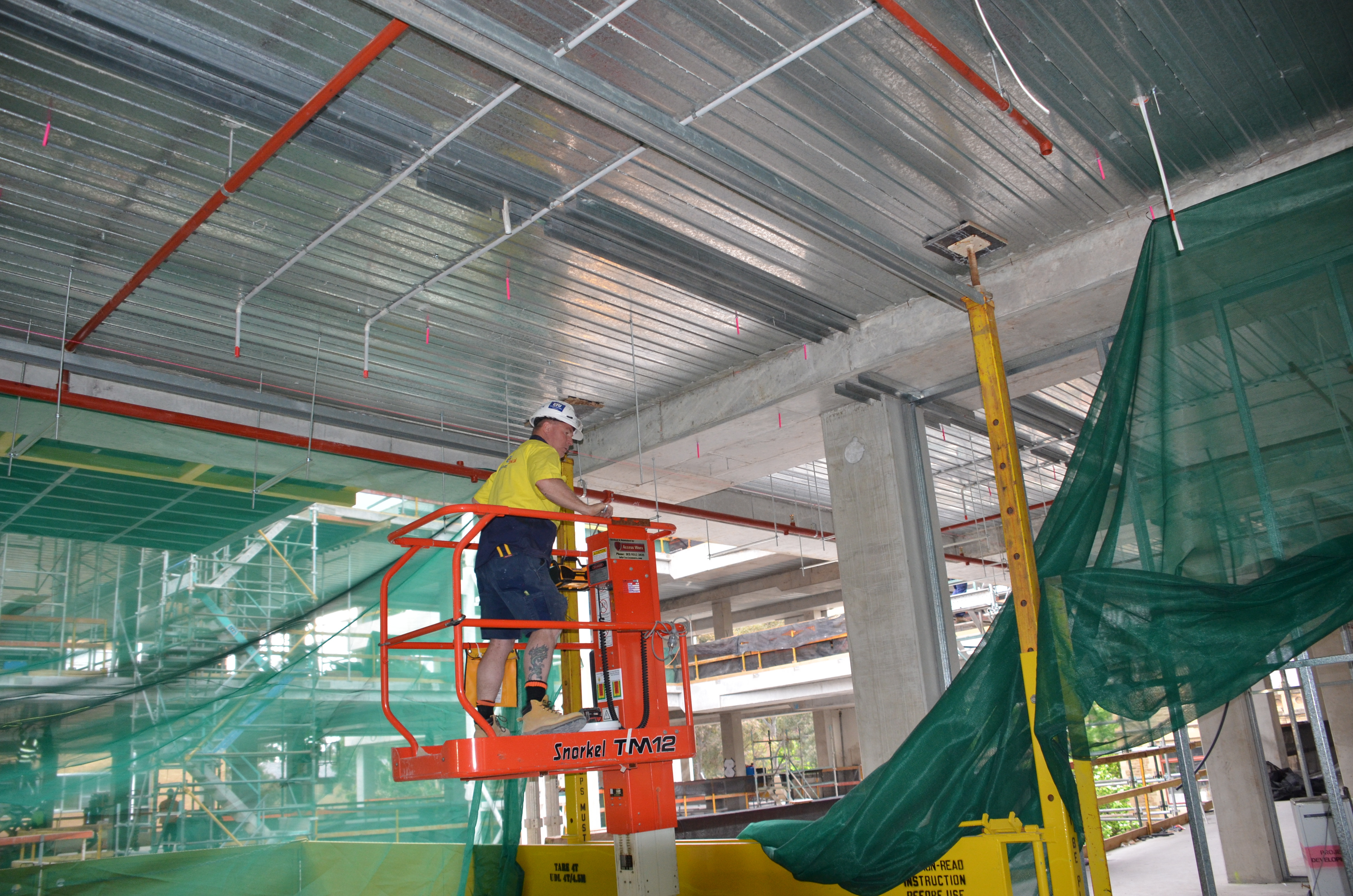 https://archive.abp.unimelb.edu.au/objects/images/Construction/Images/Ceilings/Suspended plasterboard/DSC_3887.JPG https://archive.abp.unimelb.edu.au/objects/images/Construction/Images/Ceilings/Suspended plasterboard/DSC_3887.JPG