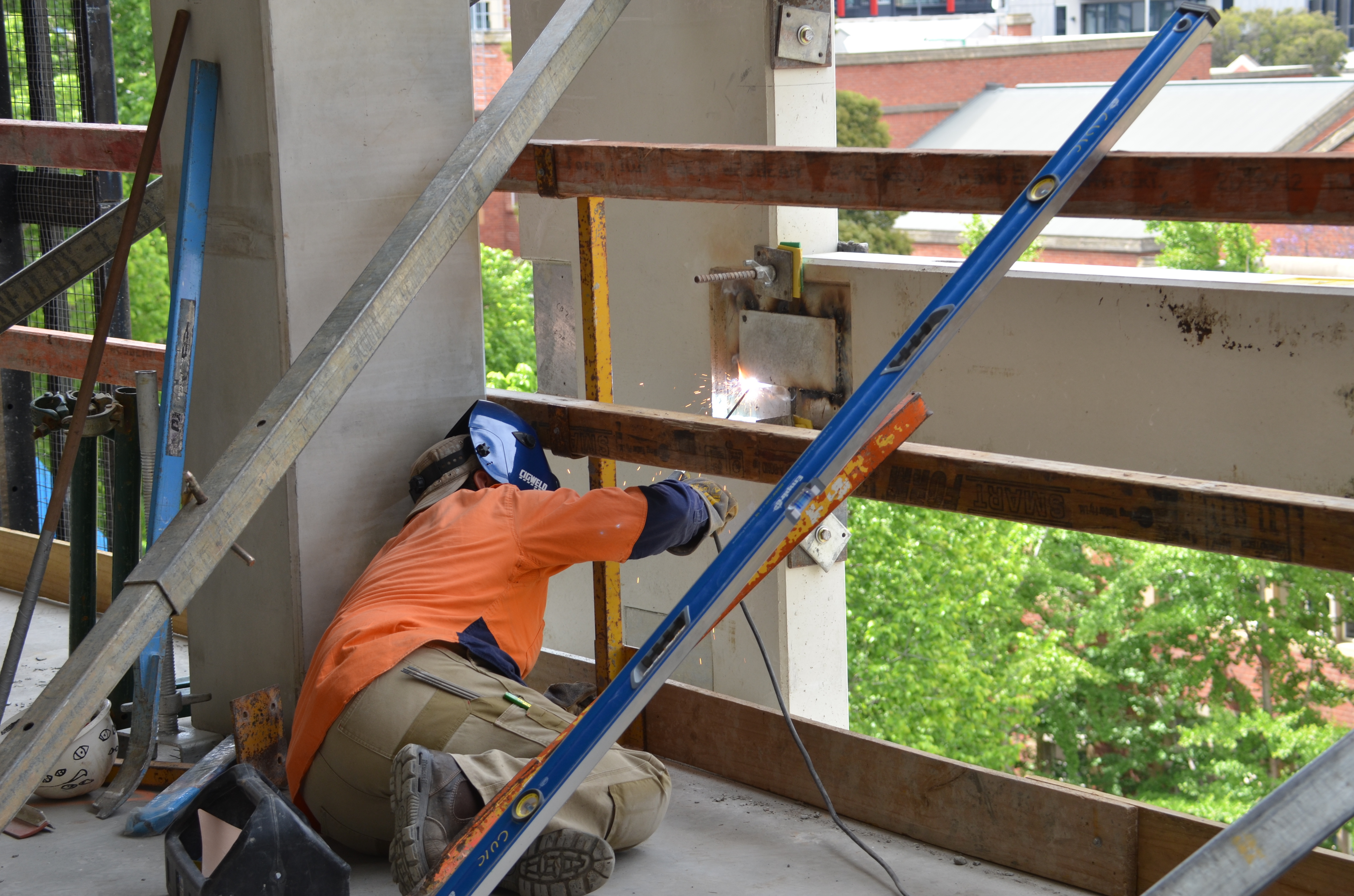 https://archive.abp.unimelb.edu.au/objects/images/Construction/Images/Facades/Precast concrete/Polished south side/DSC_3706.JPG