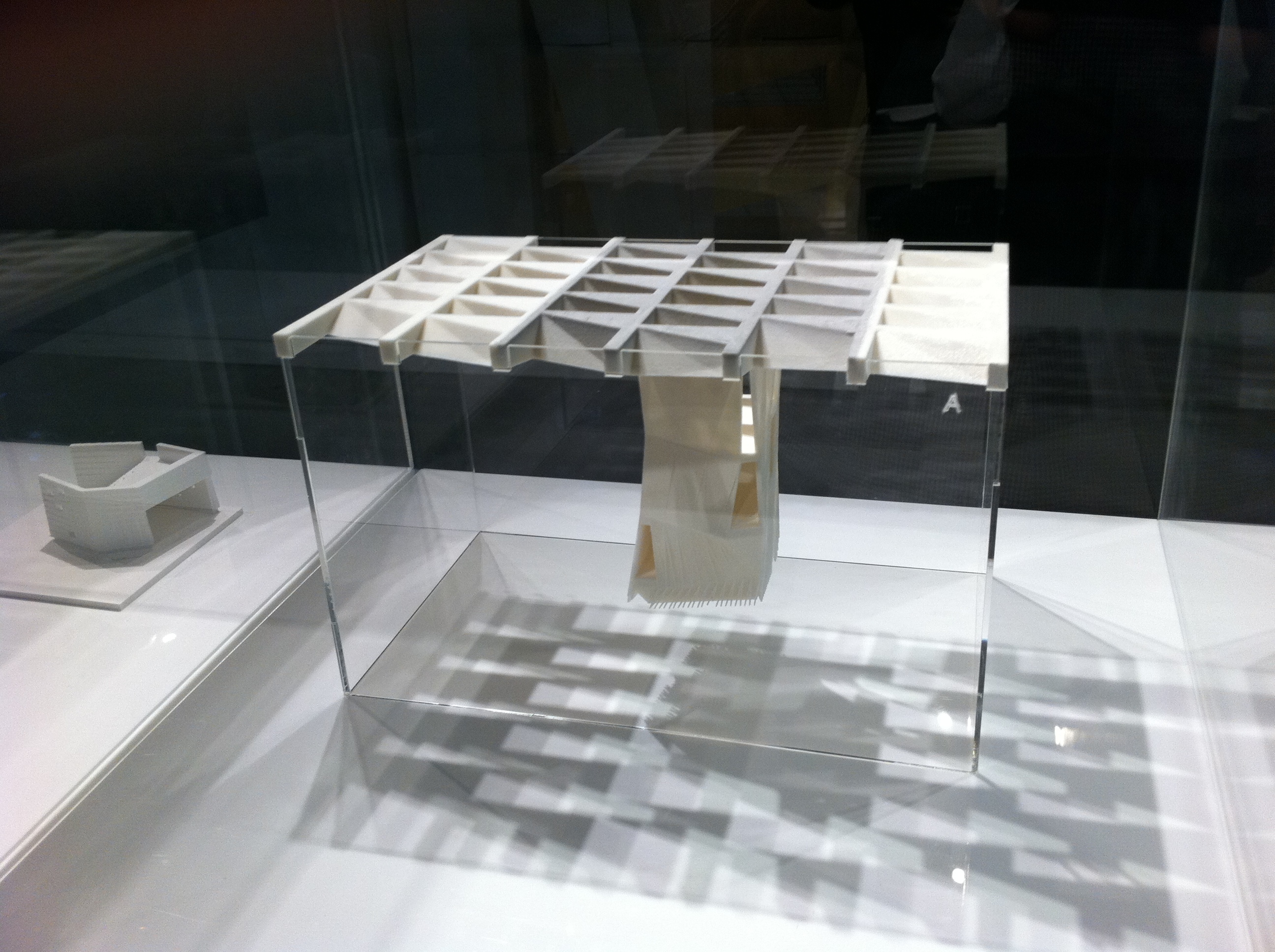 https://archive.abp.unimelb.edu.au/objects/images/Design/Construction documentation/Card models/120307_Updated model installation/photo 05.JPG