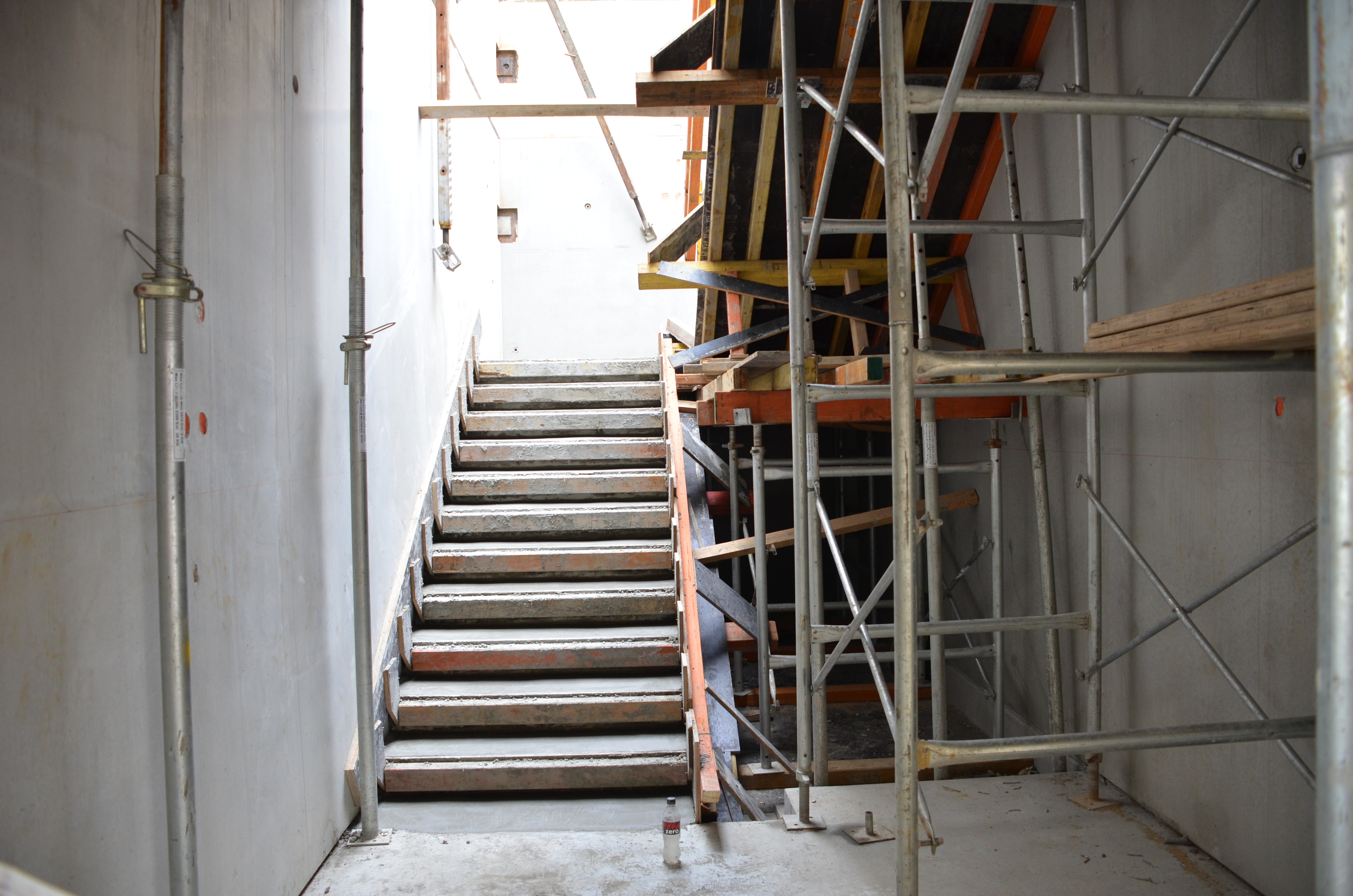 https://archive.abp.unimelb.edu.au/objects/images/Construction/Images/Stairs, walkways and balustrades/Concrete/Stairwells/DSC_3807.JPG