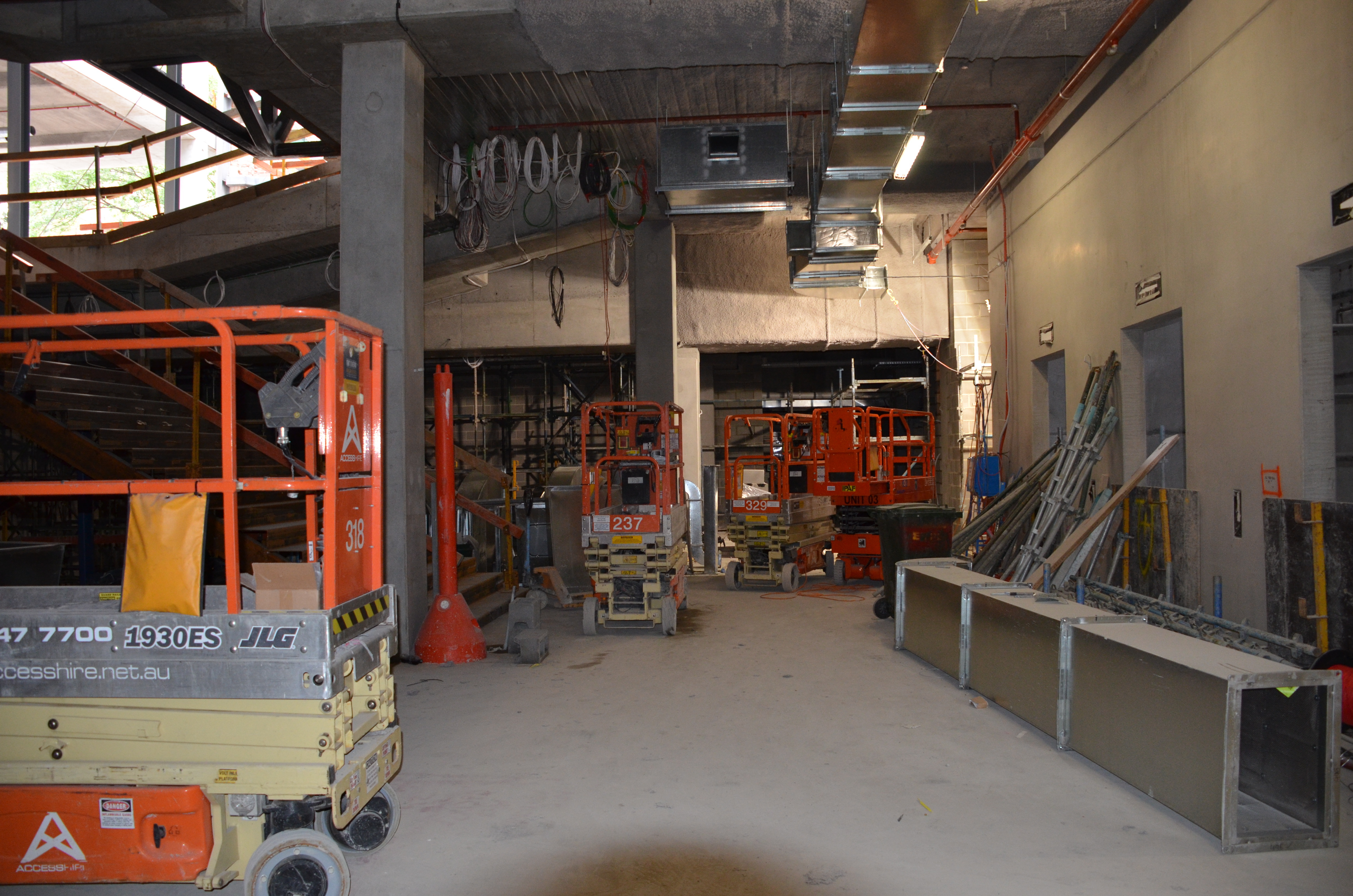 https://archive.abp.unimelb.edu.au/objects/images/Construction/Images/Plant and Equipment/Scissor lifts/DSC_3773.JPG https://archive.abp.unimelb.edu.au/objects/images/Construction/Images/Plant and Equipment/Scissor lifts/DSC_3773.JPG