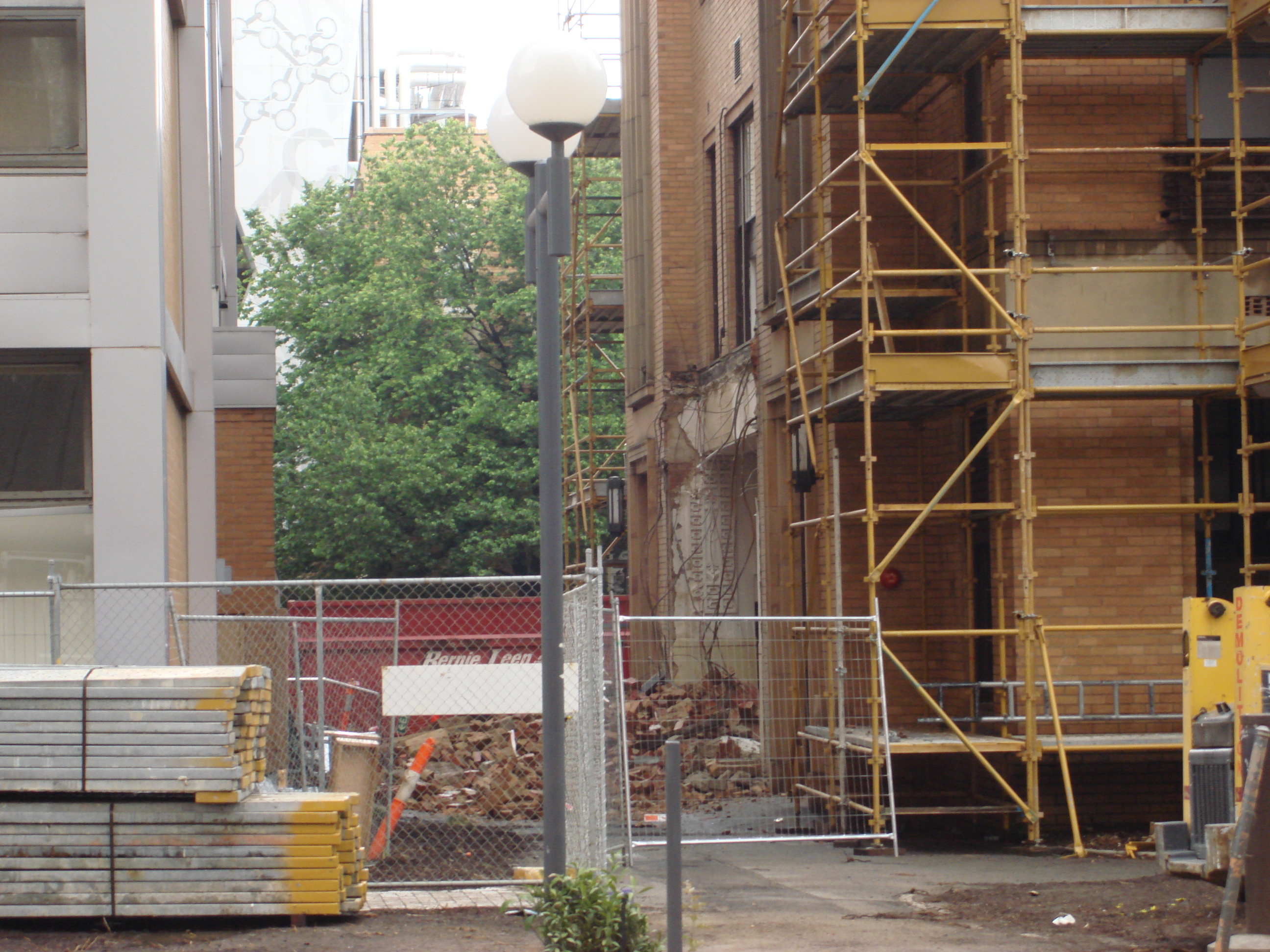 https://archive.abp.unimelb.edu.au/objects/images/Pre-construction/Demolition/OC/DSC07778.JPG https://archive.abp.unimelb.edu.au/objects/images/Pre-construction/Demolition/OC/DSC07778.JPG