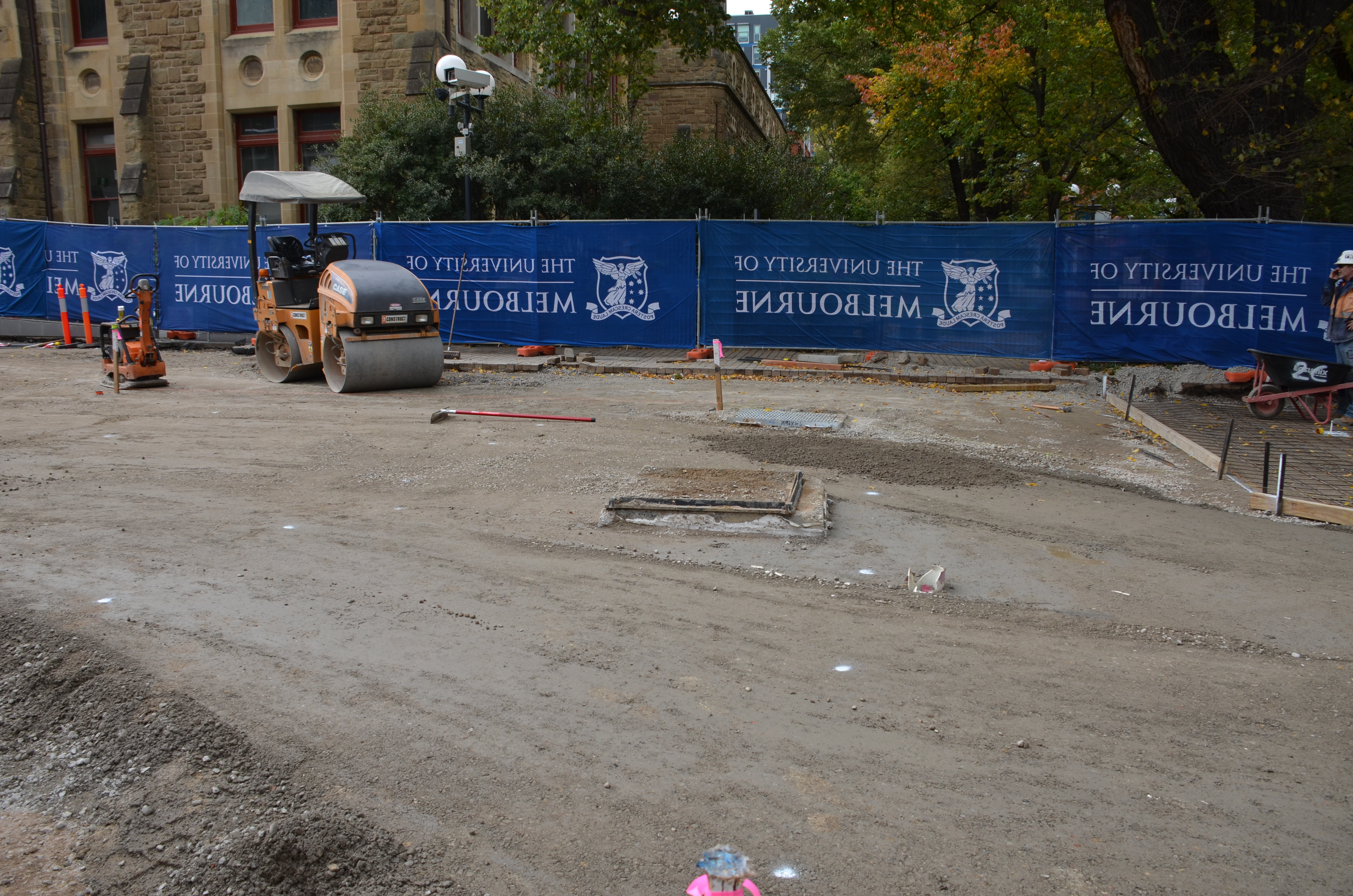 https://archive.abp.unimelb.edu.au/objects/images/Construction/Images/External Works/Groundworks/DSC_7511.JPG https://archive.abp.unimelb.edu.au/objects/images/Construction/Images/External Works/Groundworks/DSC_7511.JPG
