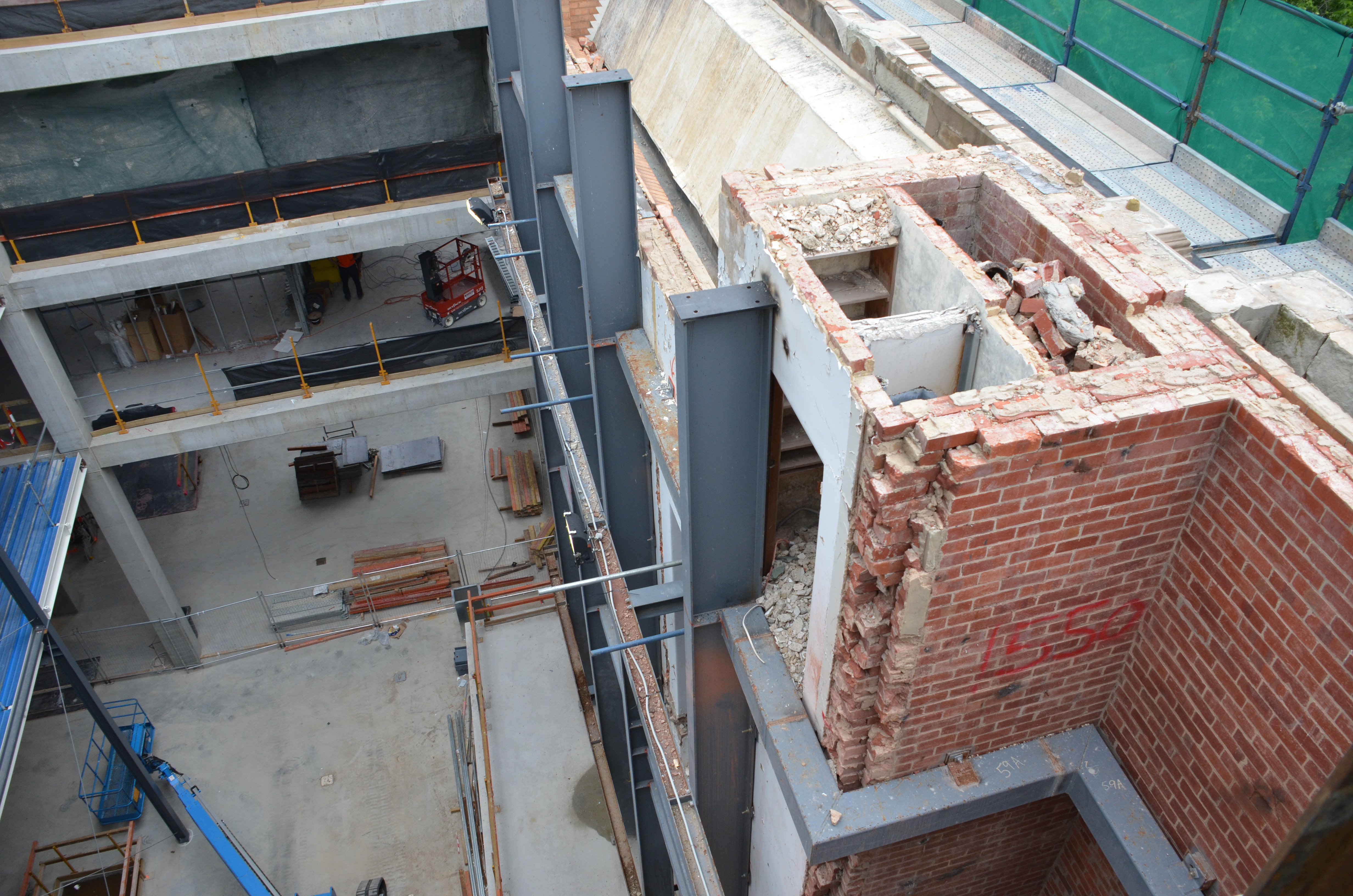 https://archive.abp.unimelb.edu.au/objects/images/Construction/Images/Facades/Joseph Reed/Restoration during BM construction/DSC_3924.JPG https://archive.abp.unimelb.edu.au/objects/images/Construction/Images/Facades/Joseph Reed/Restoration during BM construction/DSC_3924.JPG
