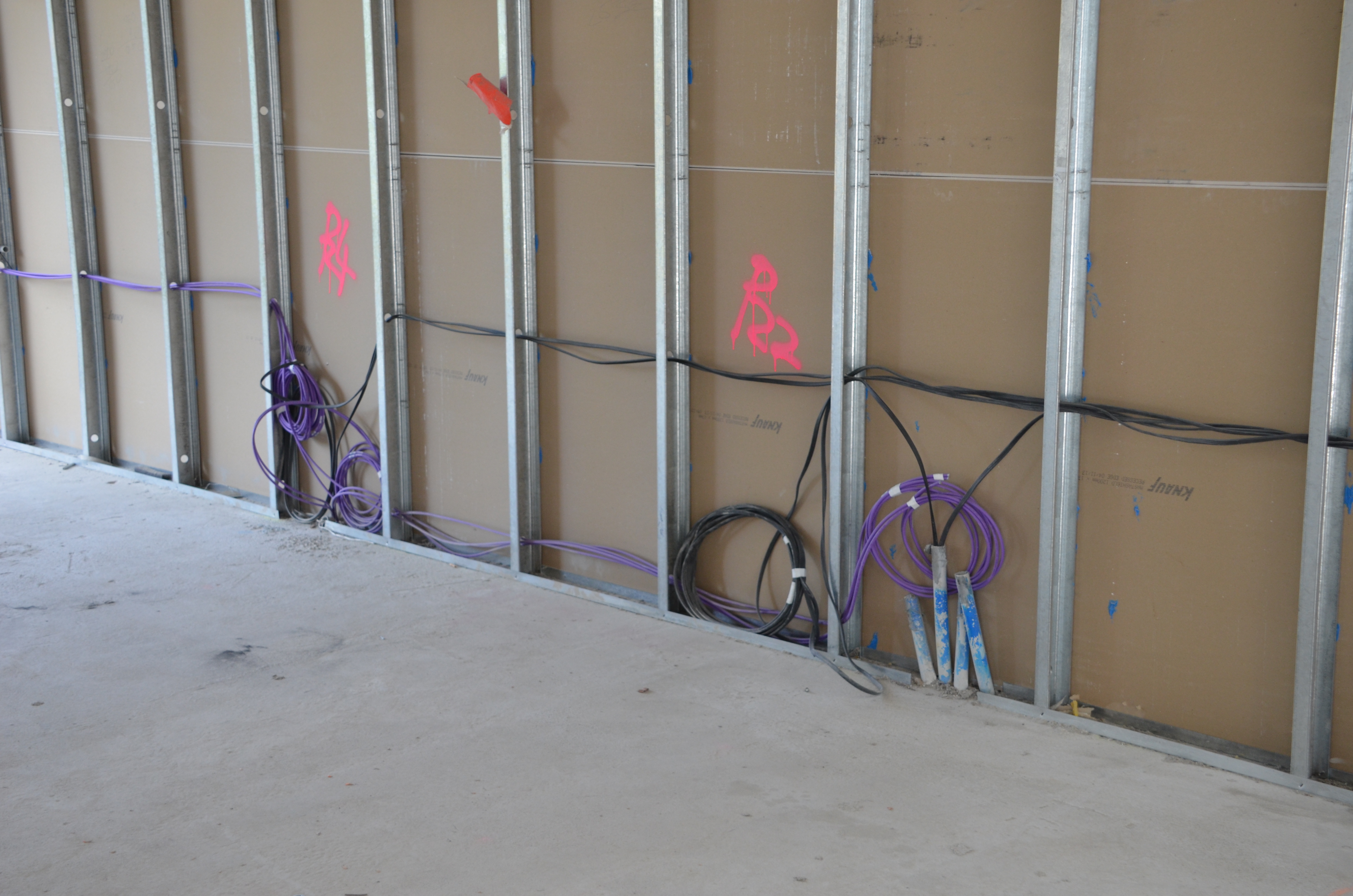 https://archive.abp.unimelb.edu.au/objects/images/Construction/Images/Services/Electrical/DSC_4444.JPG