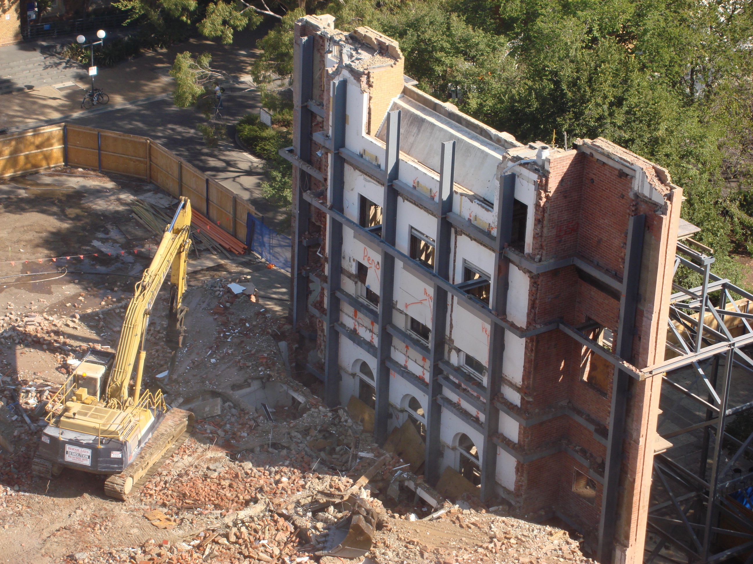 https://archive.abp.unimelb.edu.au/objects/images/Pre-construction/Demolition/OC/DSC08395.JPG https://archive.abp.unimelb.edu.au/objects/images/Pre-construction/Demolition/OC/DSC08395.JPG