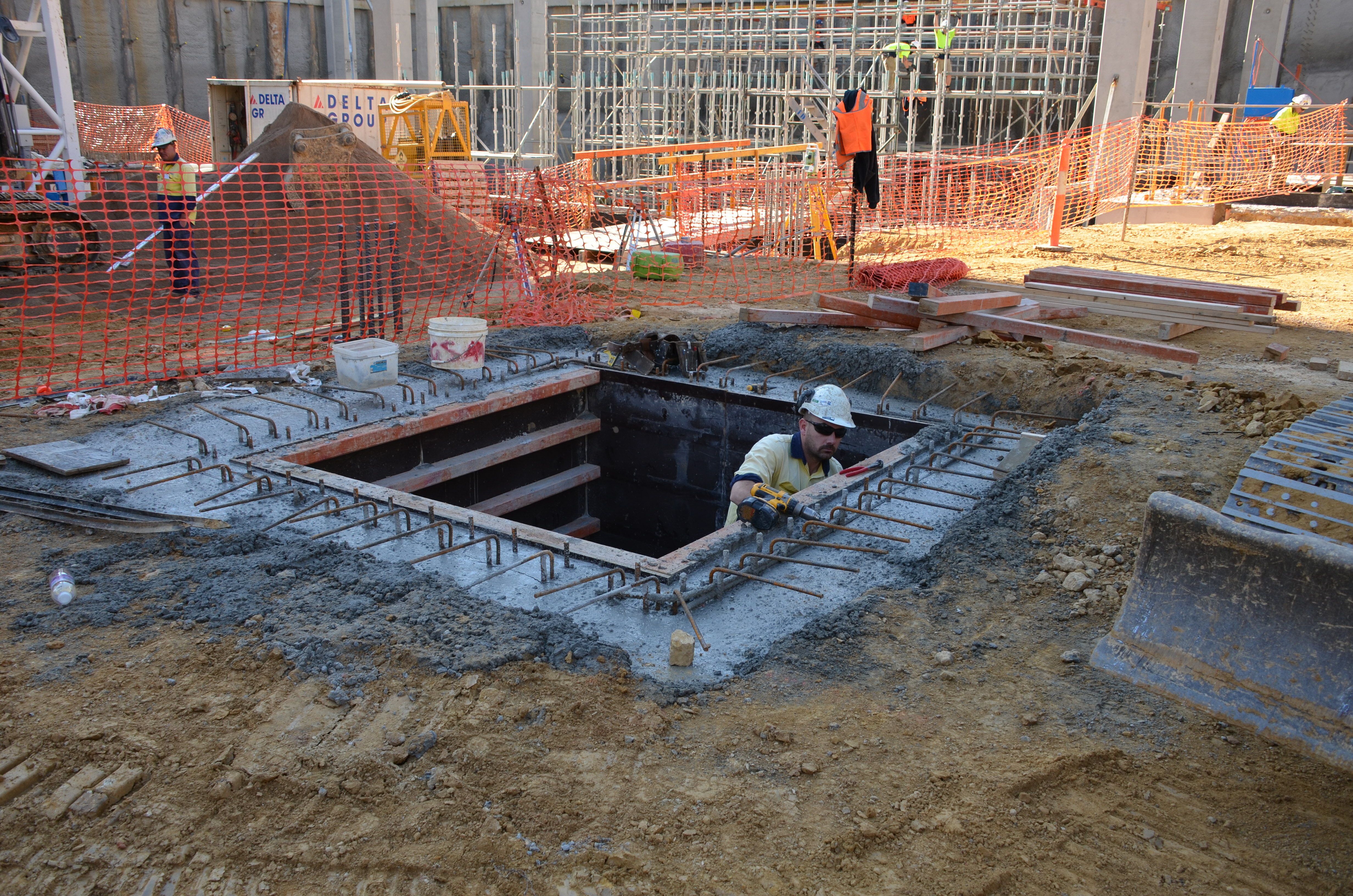 https://archive.abp.unimelb.edu.au/objects/images/Construction/Images/Pad footings & raft footings/DSC_0540.JPG