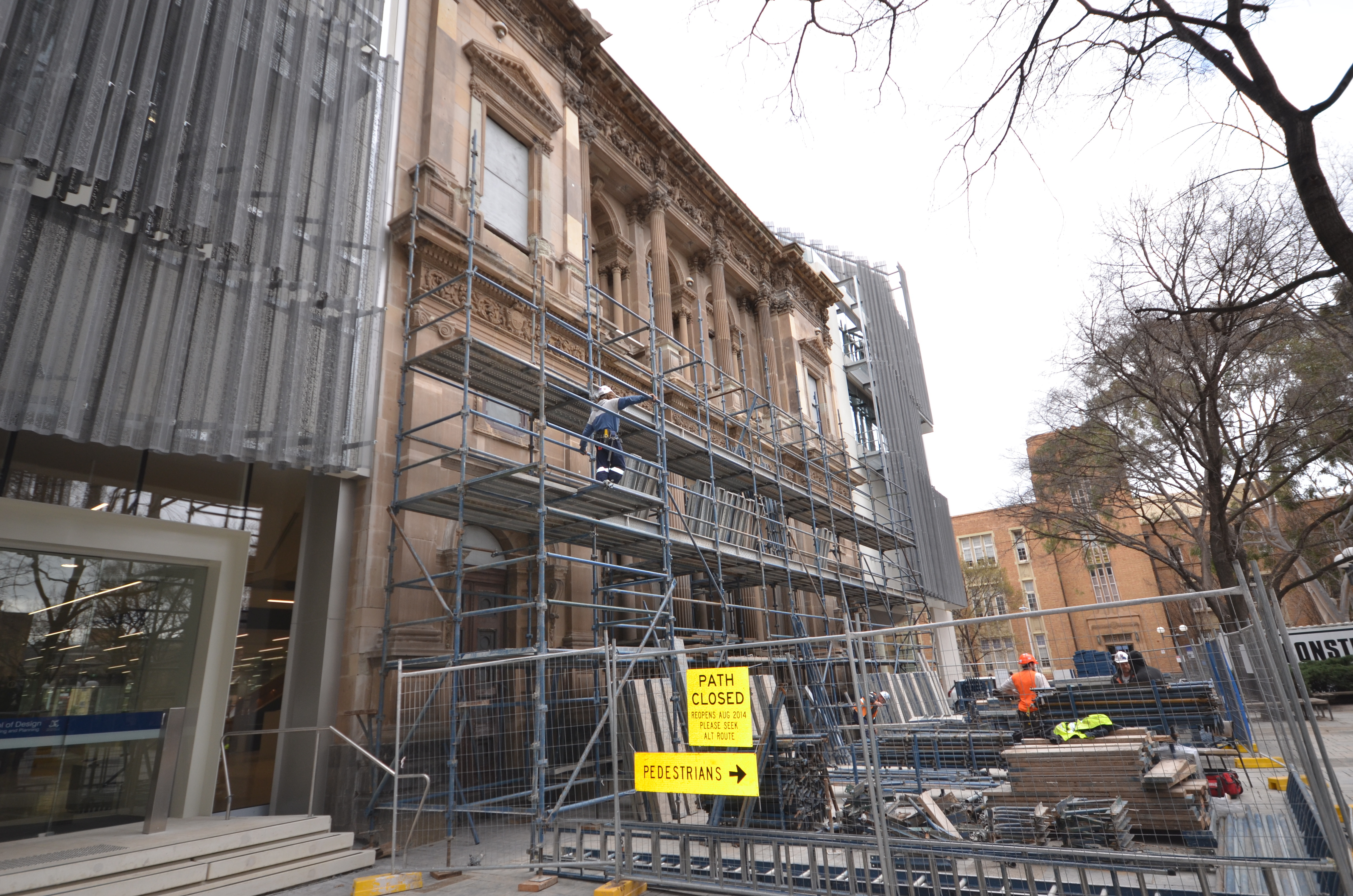 https://archive.abp.unimelb.edu.au/objects/images/Construction/Images/Facades/Joseph Reed/Restoration post handover/DSD_0161.JPG