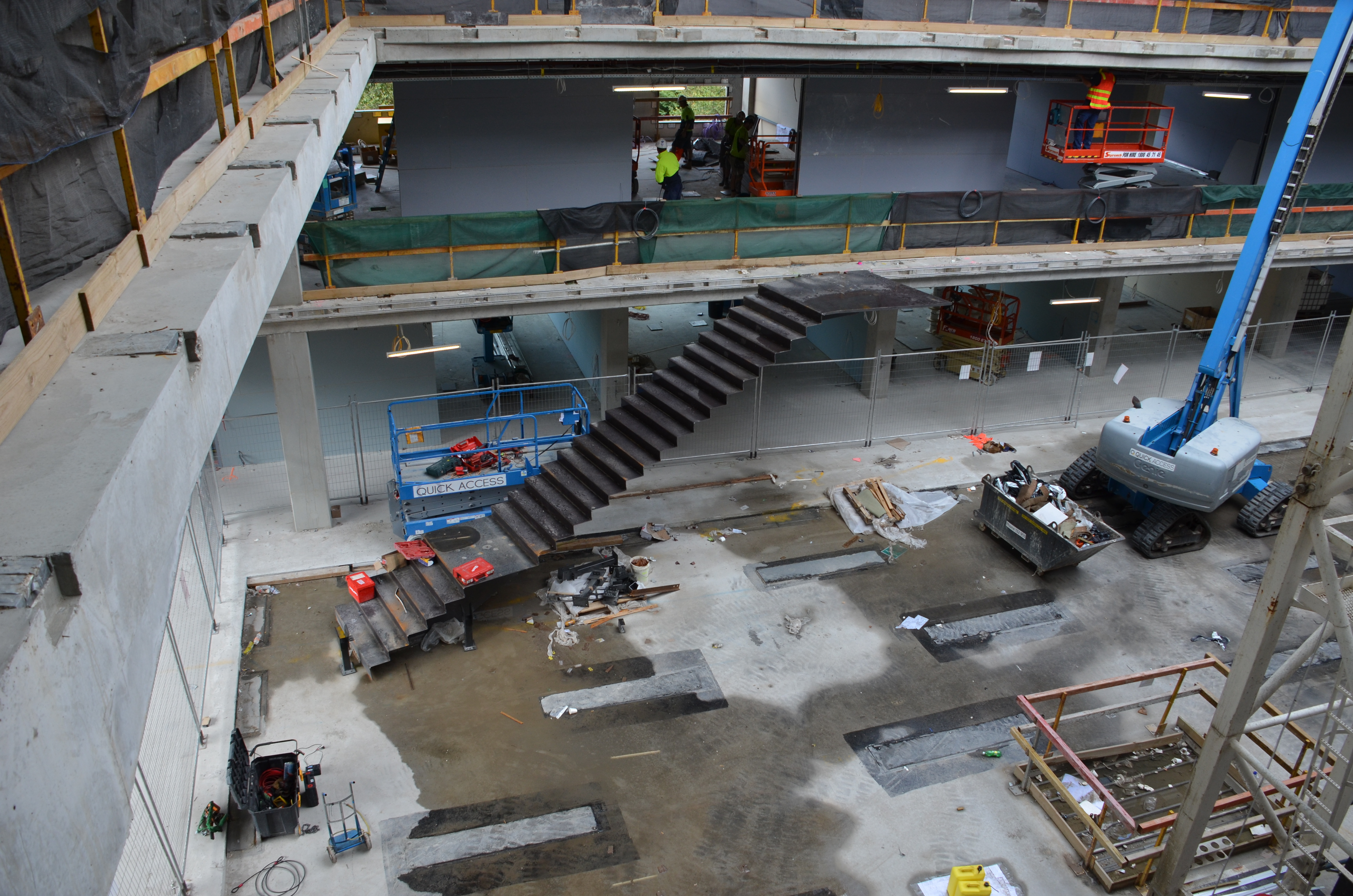 https://archive.abp.unimelb.edu.au/objects/images/Construction/Images/Stairs, walkways and balustrades/Level 2 to 1 East/DSC_5457.JPG