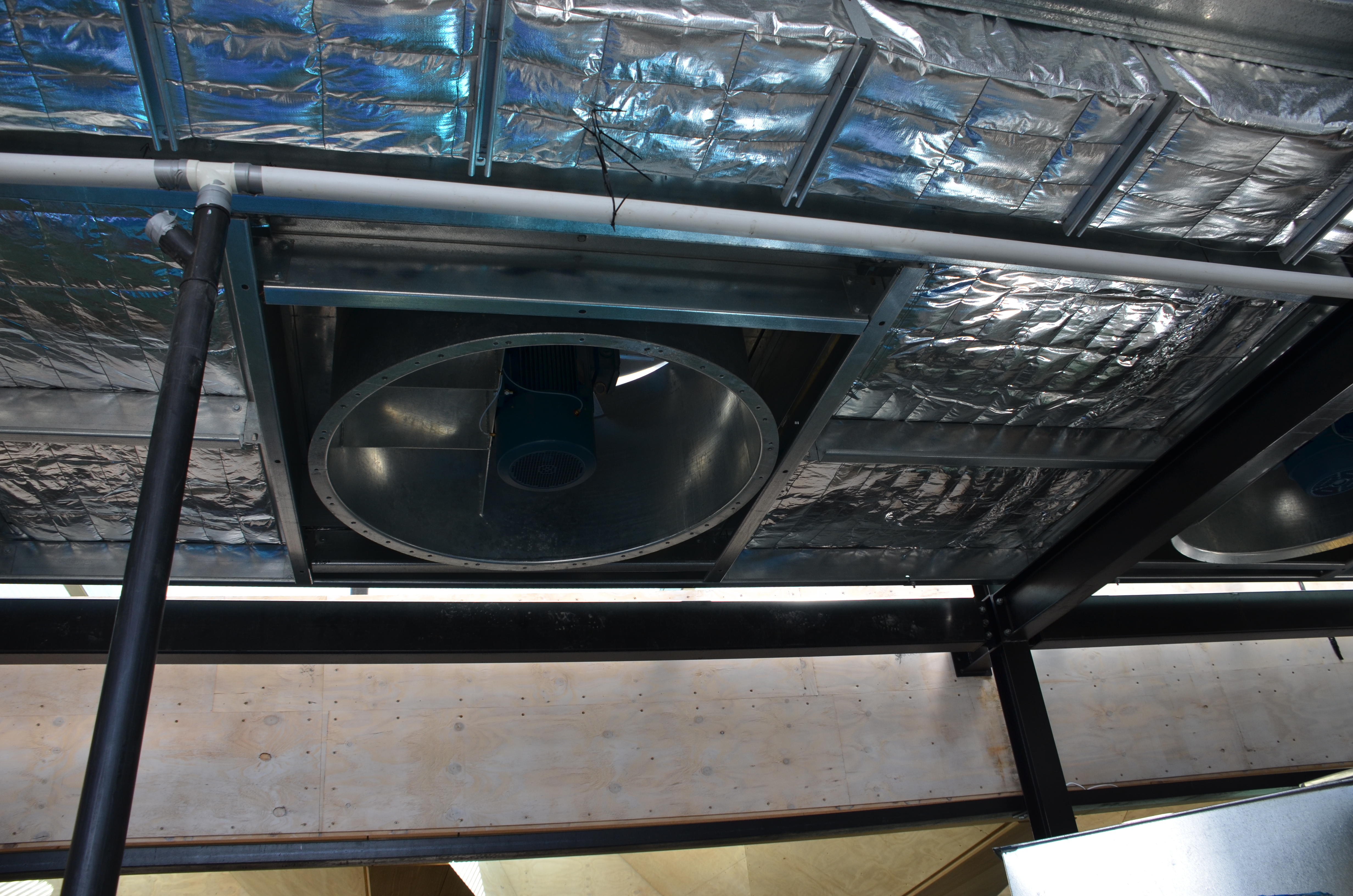 https://archive.abp.unimelb.edu.au/objects/images/Construction/Images/Services/Mechanical/Roof level plant/DSC_5968.JPG