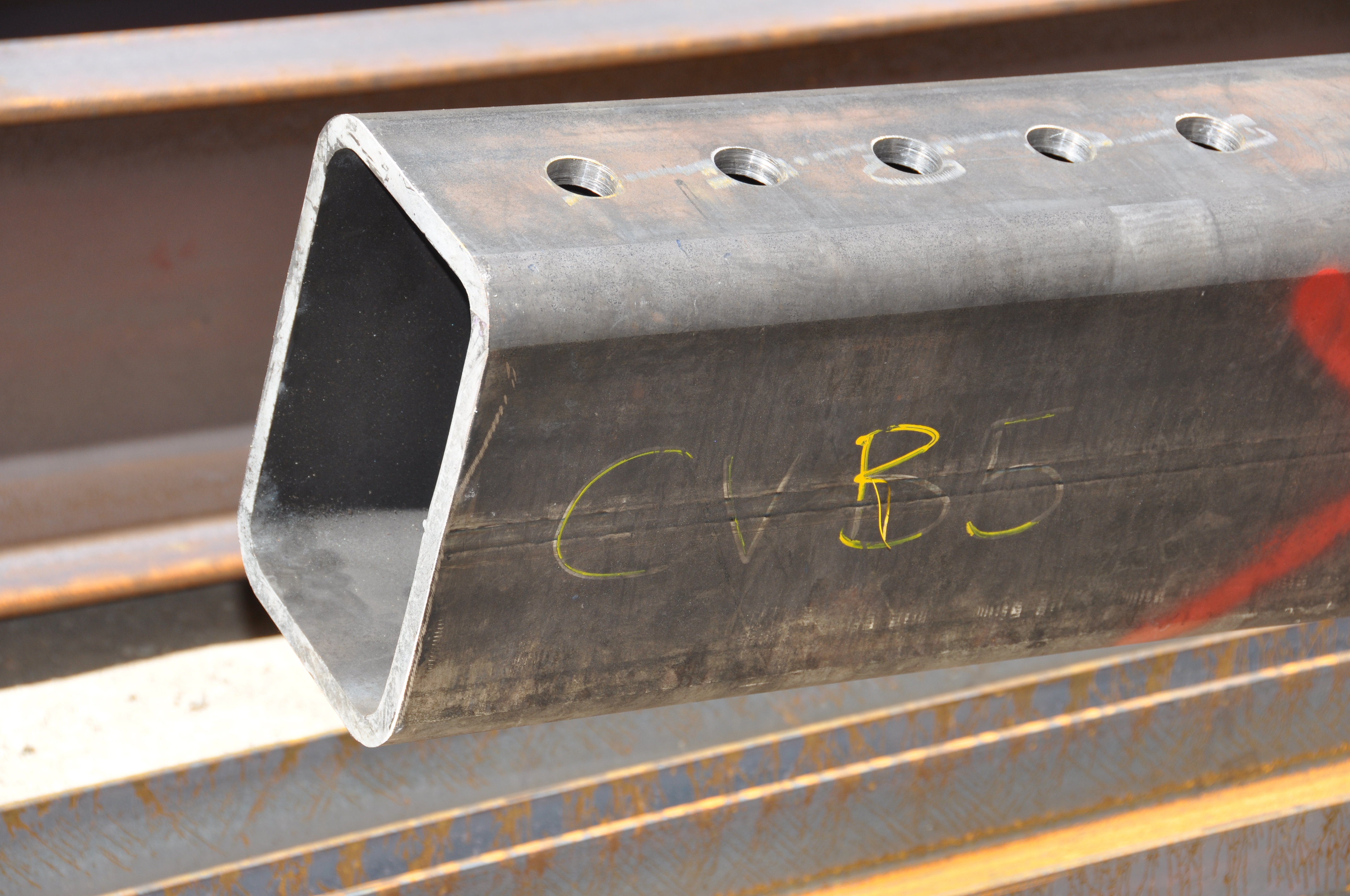 https://archive.abp.unimelb.edu.au/objects/images/Construction/Images/Structural steel/Cantilever/Footings and fabrication & delivery/DSC_4119.JPG https://archive.abp.unimelb.edu.au/objects/images/Construction/Images/Structural steel/Cantilever/Footings and fabrication & delivery/DSC_4119.JPG