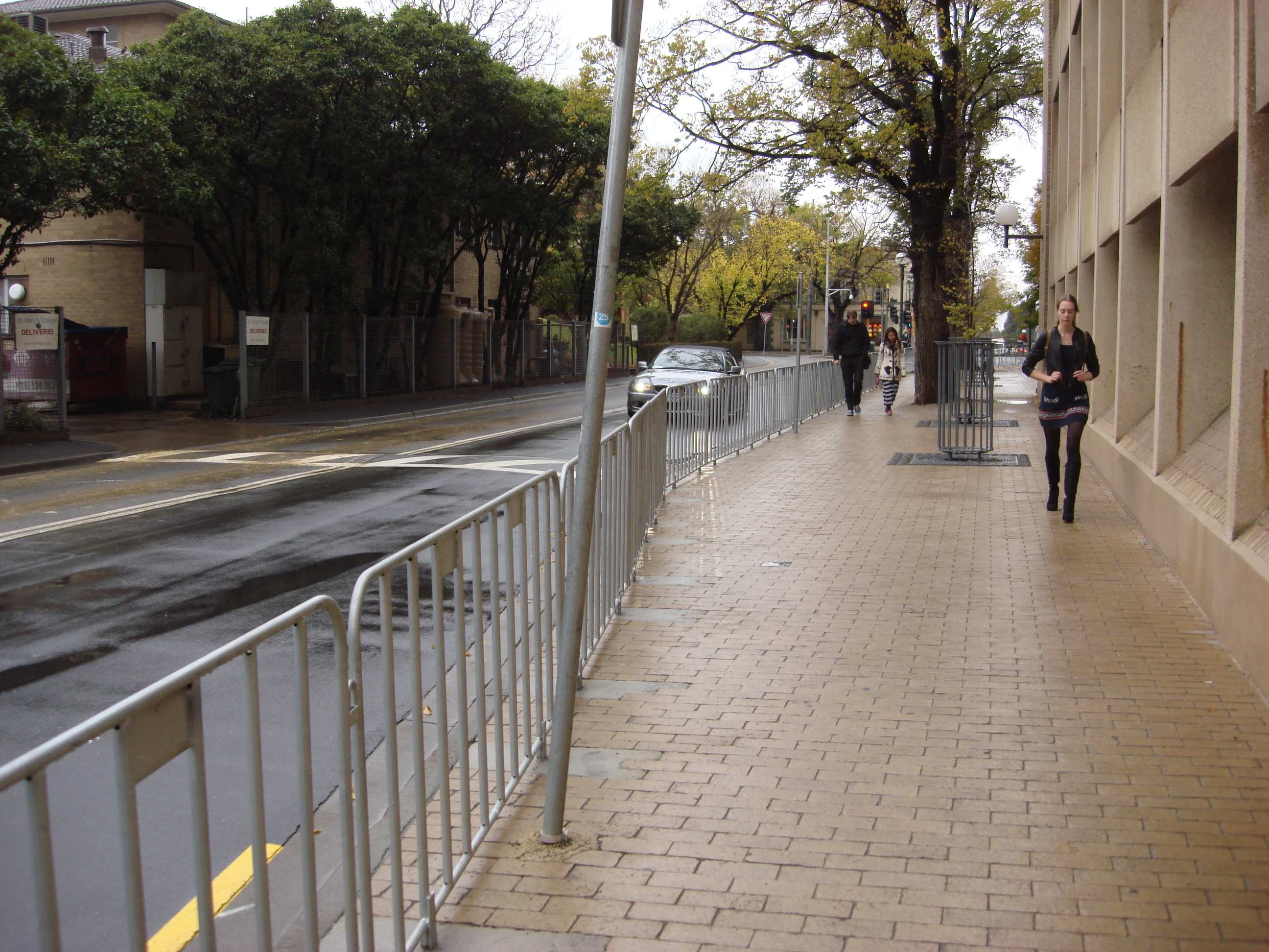 https://archive.abp.unimelb.edu.au/objects/images/Construction/Images/Site facilities/Traffic management & cleanup/DSC_0009H.JPG https://archive.abp.unimelb.edu.au/objects/images/Construction/Images/Site facilities/Traffic management & cleanup/DSC_0009H.JPG