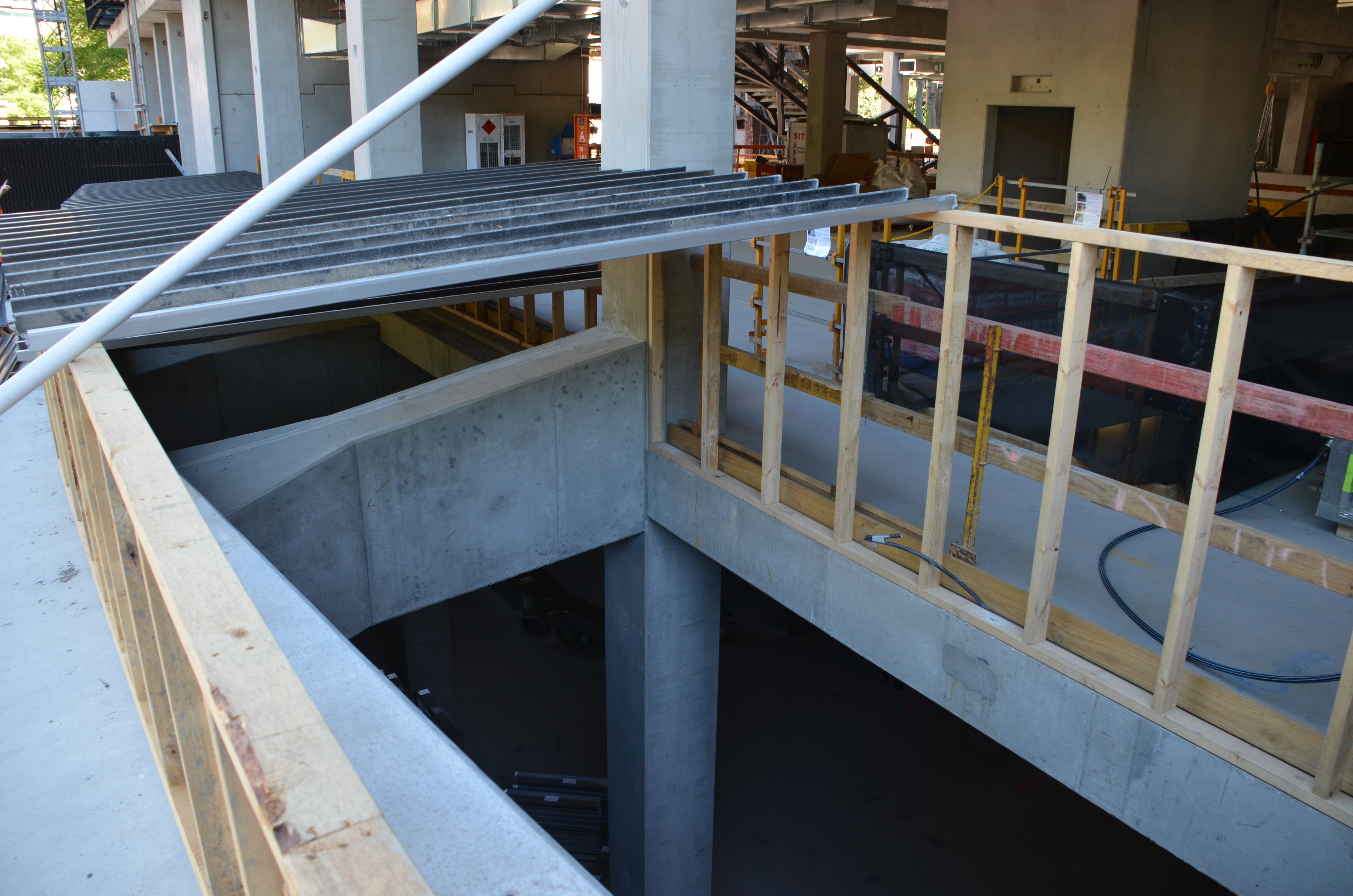 https://archive.abp.unimelb.edu.au/objects/images/Construction/Images/Concrete suspended slabs and beams/Wishbone beams library/DSC_3353.JPG
