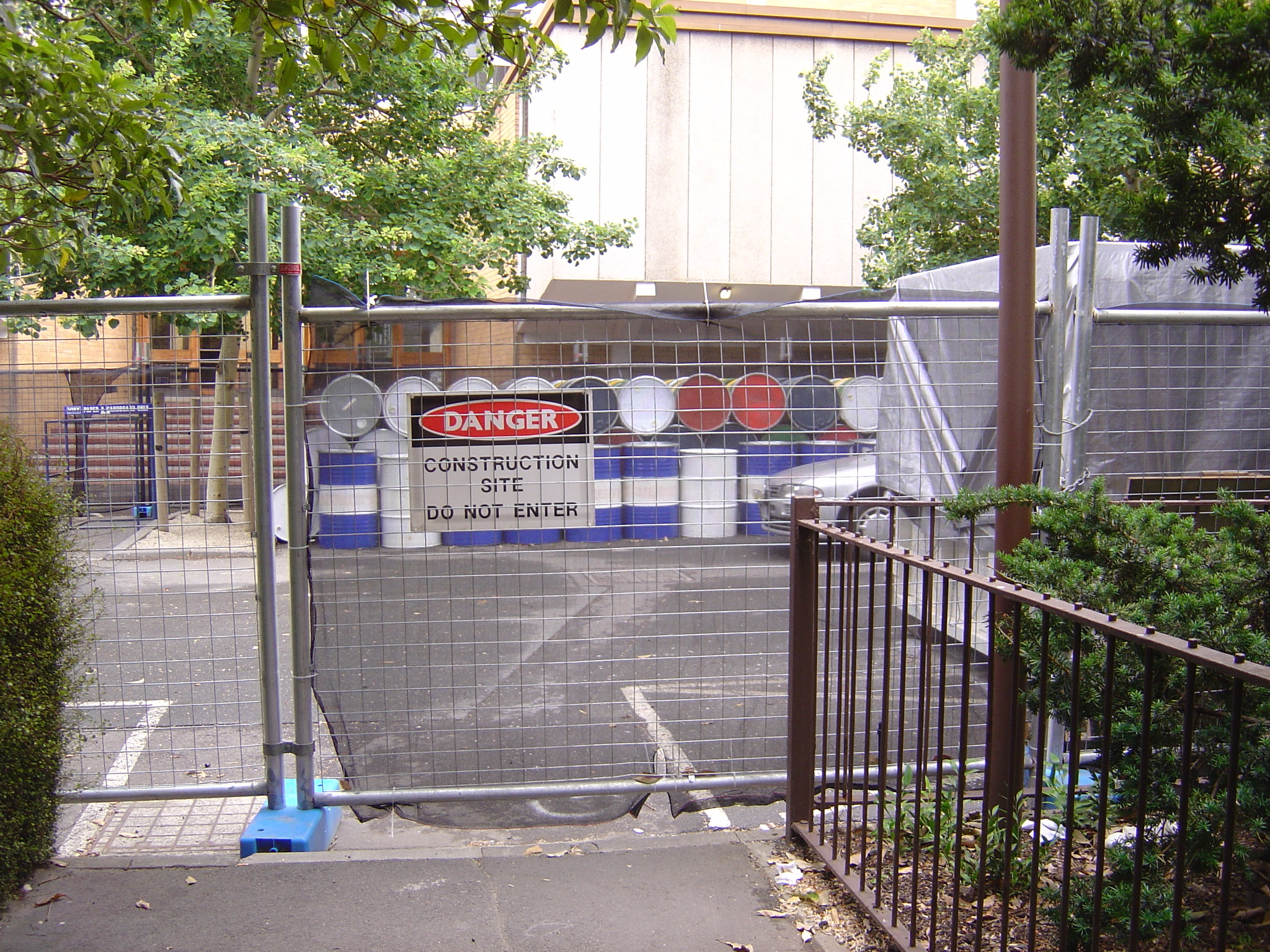 https://archive.abp.unimelb.edu.au/objects/images/Pre-construction/Asbestos removal/ABP/DSC05360.JPG https://archive.abp.unimelb.edu.au/objects/images/Pre-construction/Asbestos removal/ABP/DSC05360.JPG