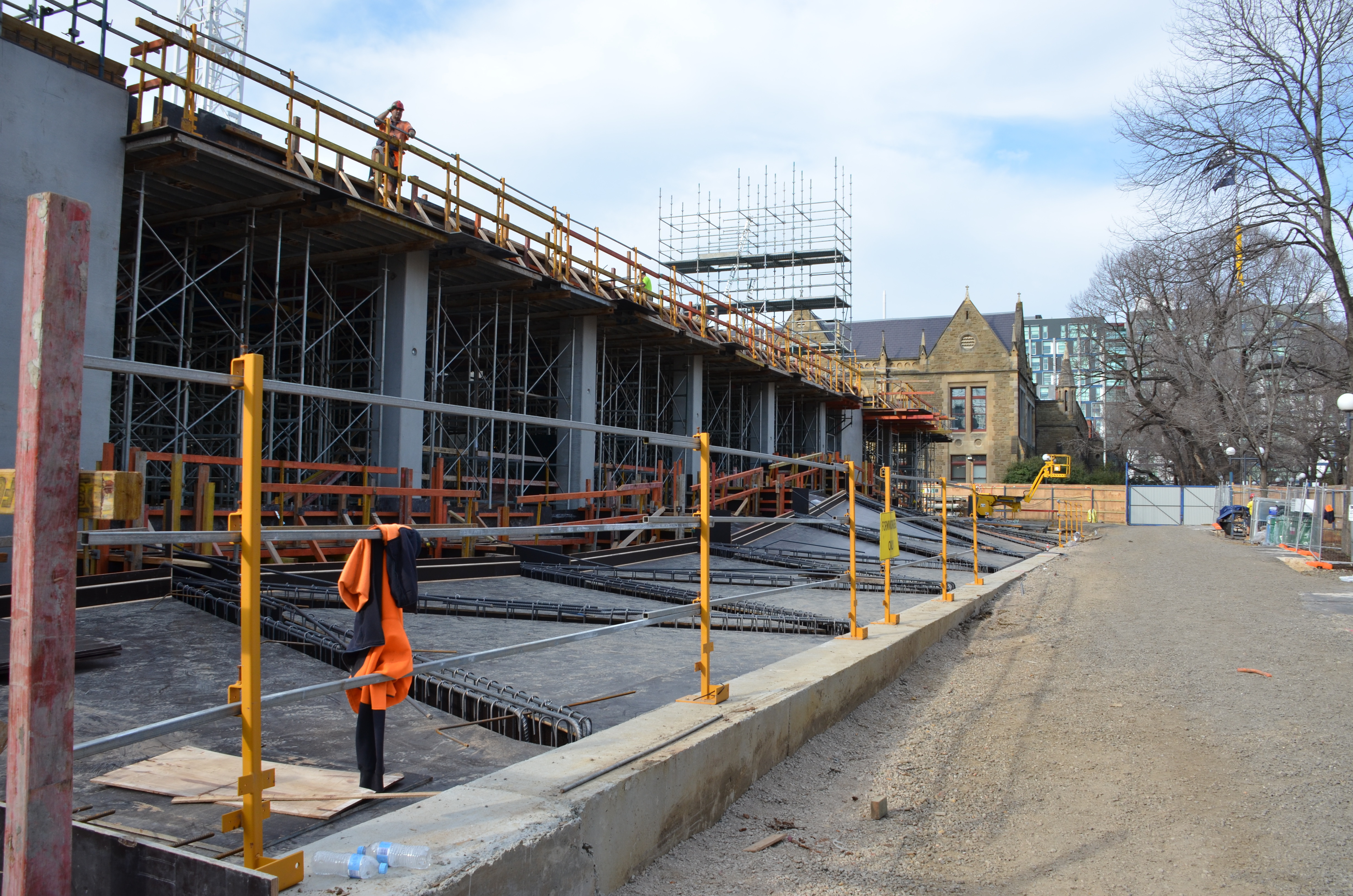 https://archive.abp.unimelb.edu.au/objects/images/Construction/Images/Concrete suspended slabs and beams/Wishbone beams library/DSC_1656.JPG