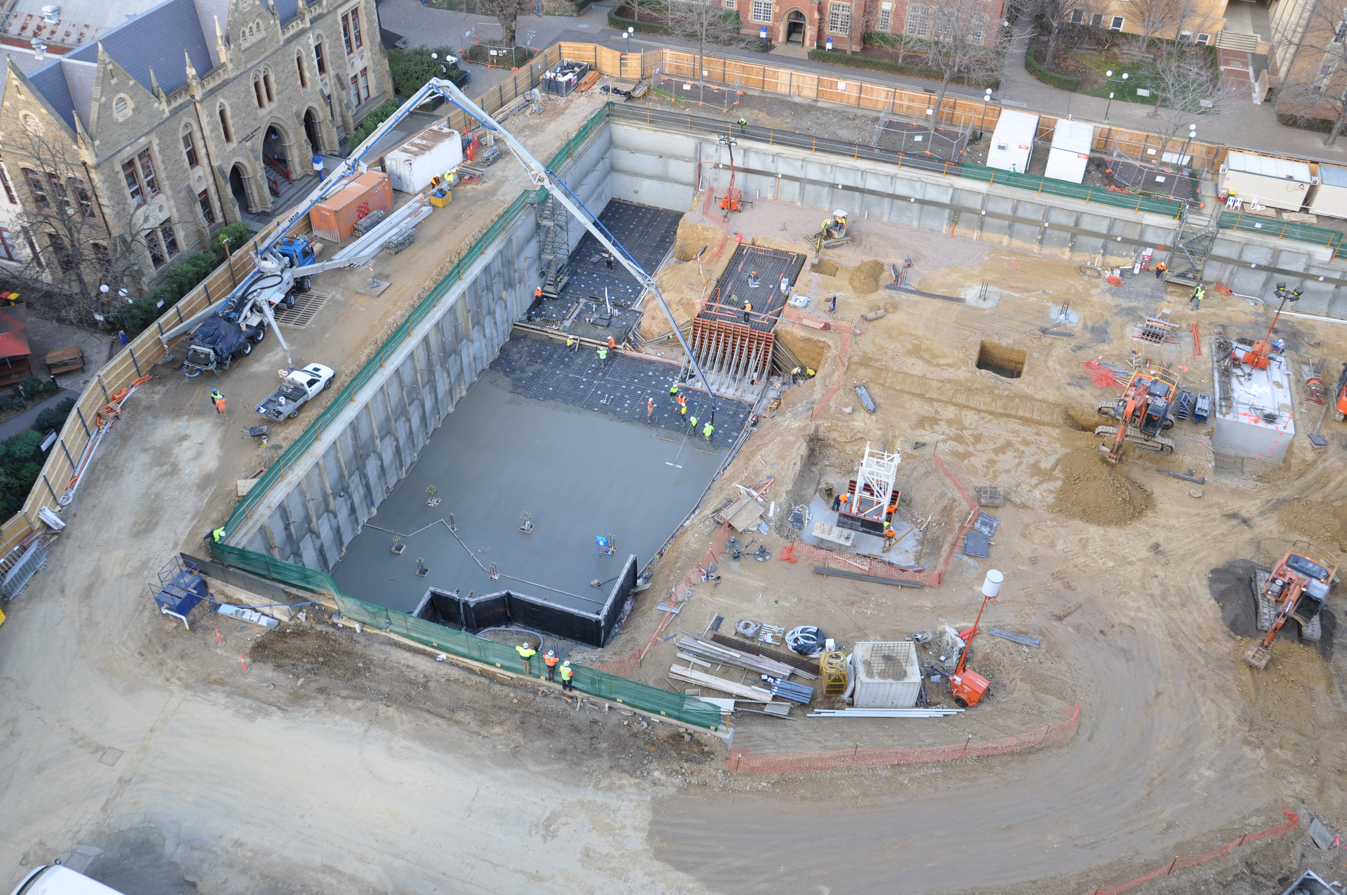 https://archive.abp.unimelb.edu.au/objects/images/Construction/Images/Water storage tank & pump room/DSC_0368.JPG https://archive.abp.unimelb.edu.au/objects/images/Construction/Images/Water storage tank & pump room/DSC_0368.JPG