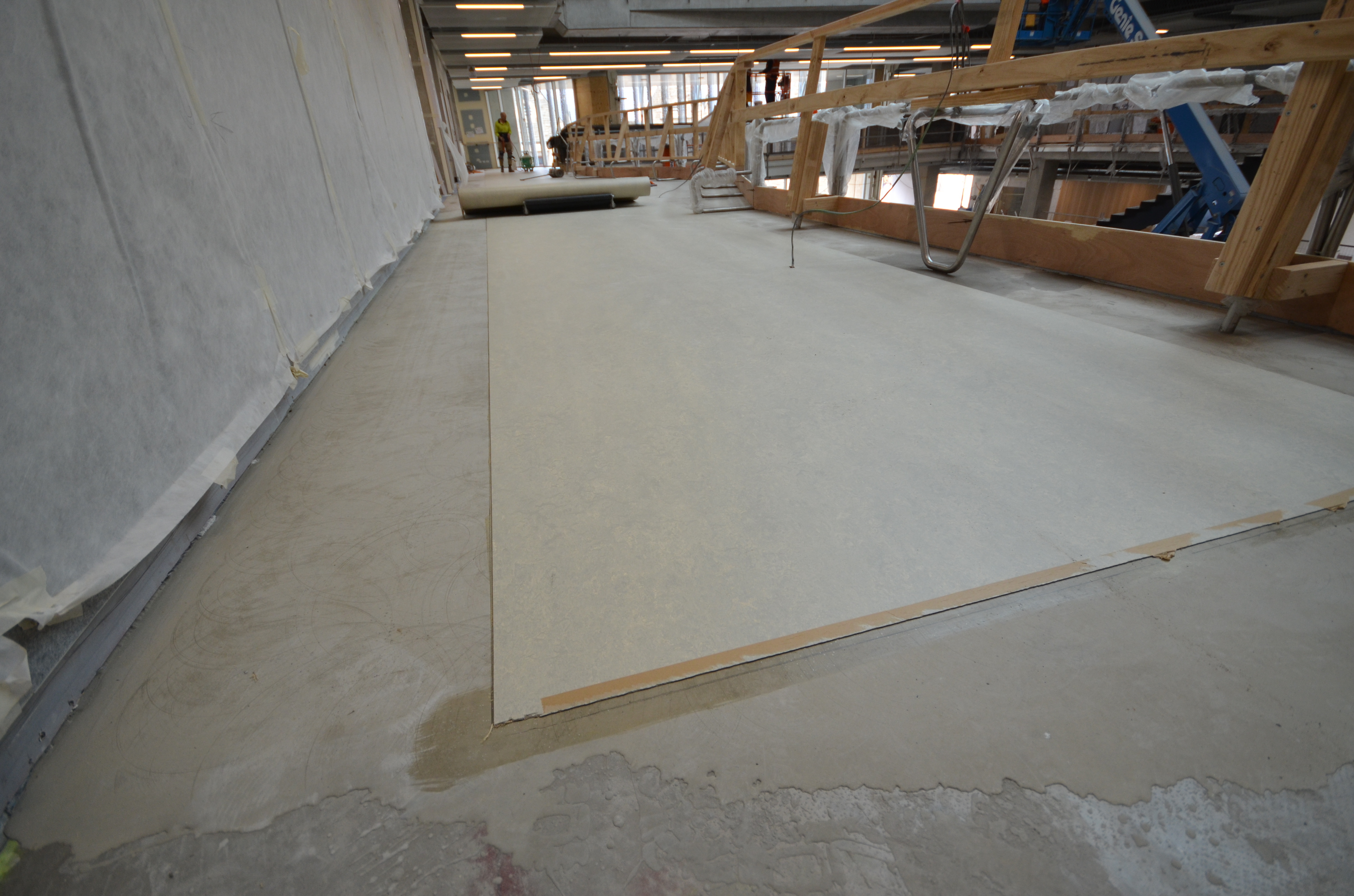https://archive.abp.unimelb.edu.au/objects/images/Construction/Images/Floors and finishes/Vinyl sheet/DSC_8425.JPG