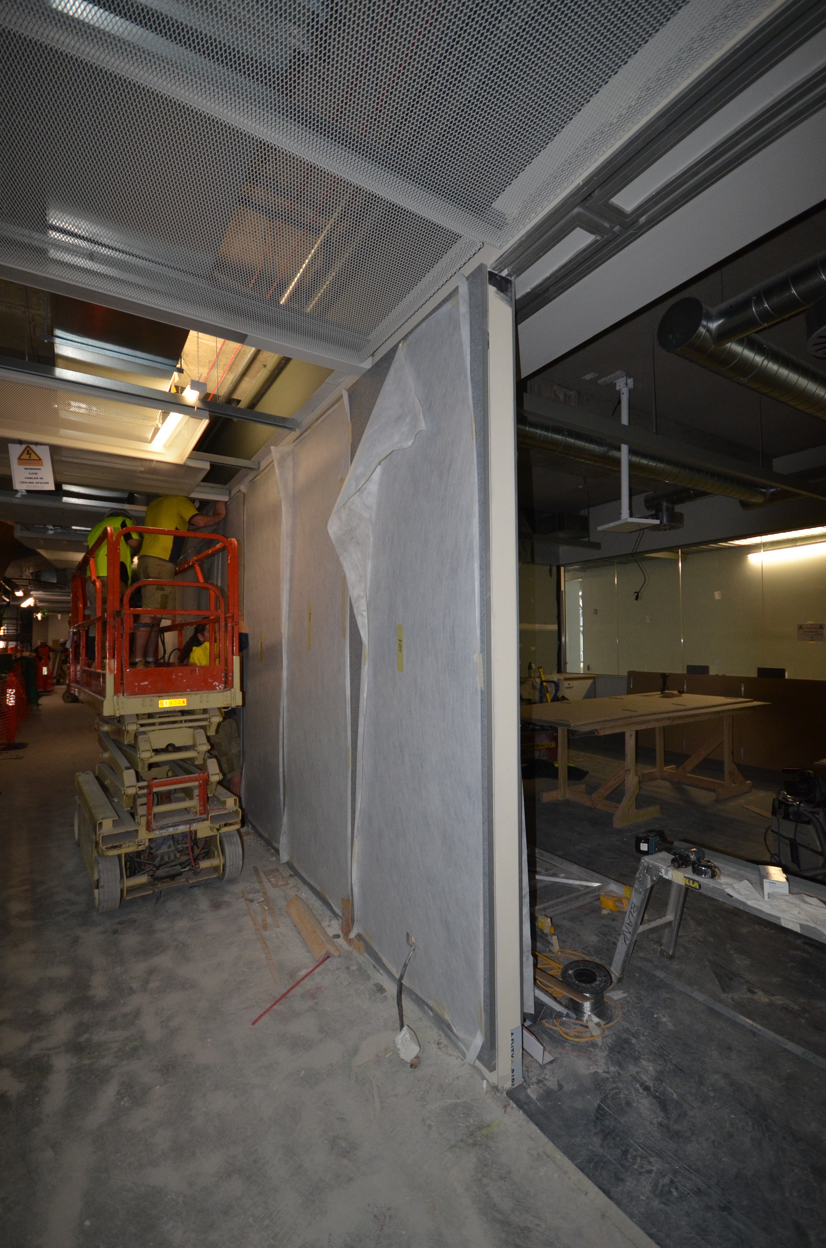 https://archive.abp.unimelb.edu.au/objects/images/Construction/Images/Wall linings and finishes/Atrium walkway linings/DSC_8266.JPG https://archive.abp.unimelb.edu.au/objects/images/Construction/Images/Wall linings and finishes/Atrium walkway linings/DSC_8266.JPG