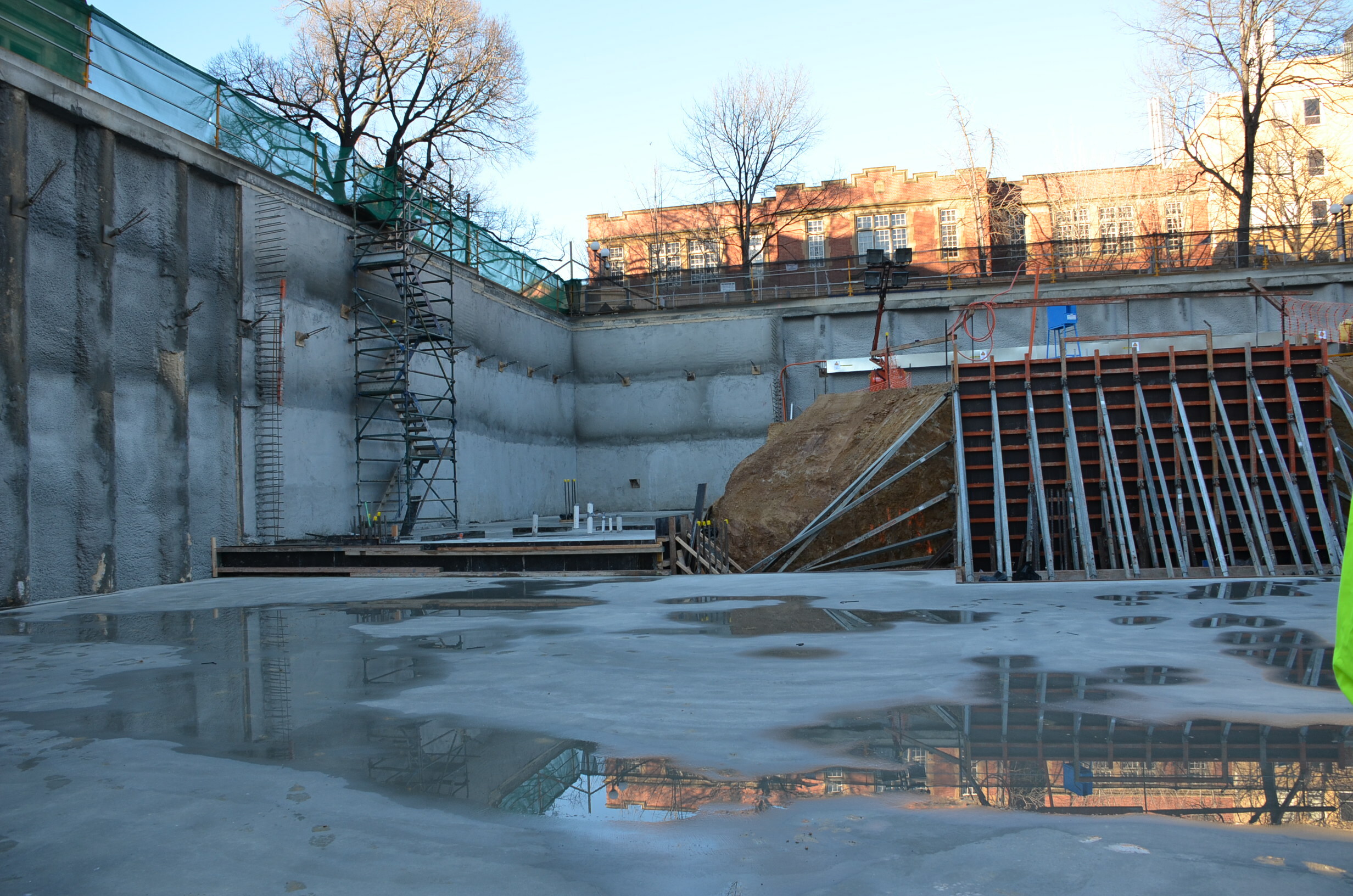 https://archive.abp.unimelb.edu.au/objects/images/Construction/Images/Pad footings & raft footings/DSC_0416.JPG