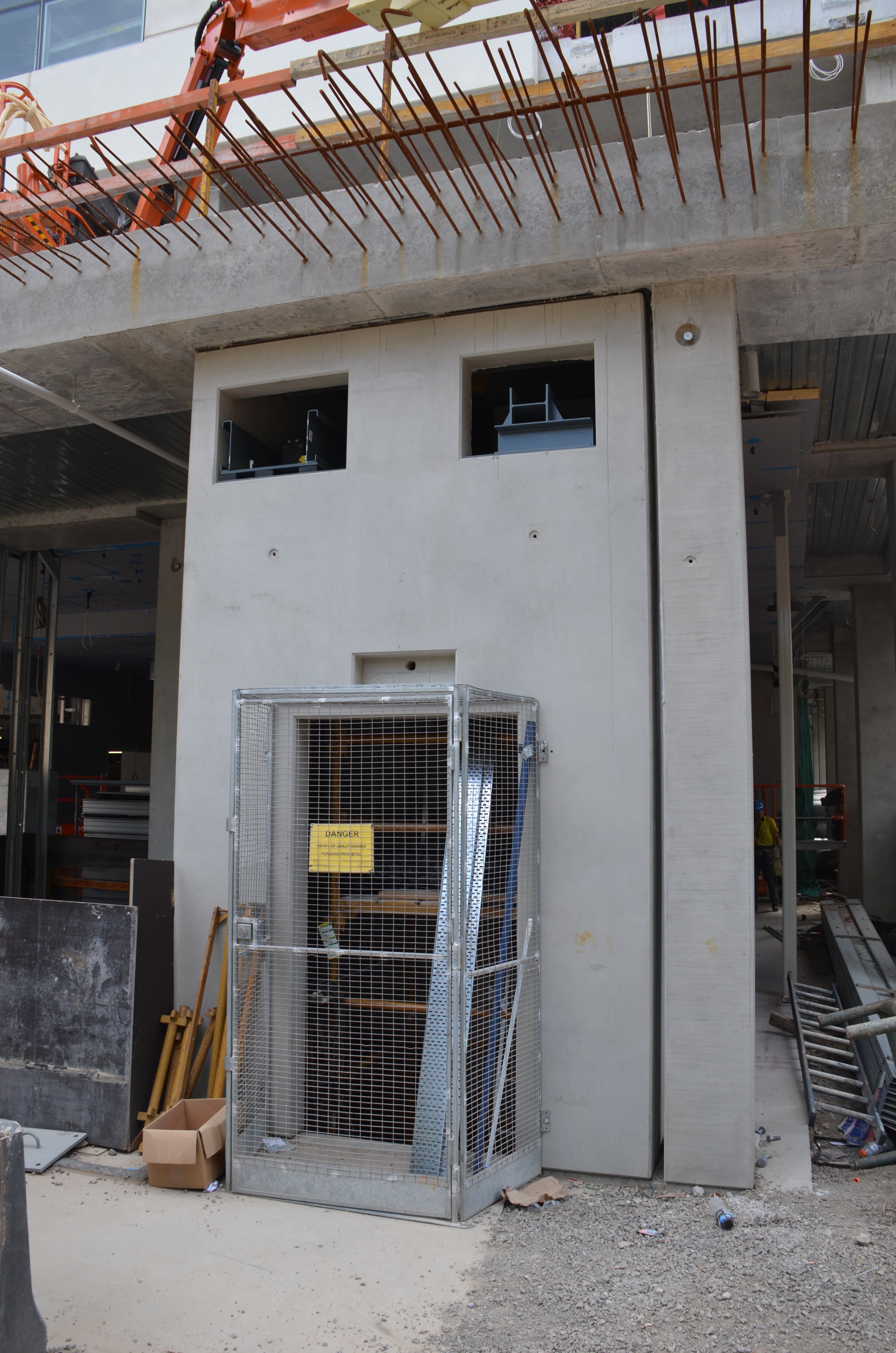 https://archive.abp.unimelb.edu.au/objects/images/Construction/Images/Services/Lift installation/Lecture theatre lift/DSC_5907.JPG https://archive.abp.unimelb.edu.au/objects/images/Construction/Images/Services/Lift installation/Lecture theatre lift/DSC_5907.JPG