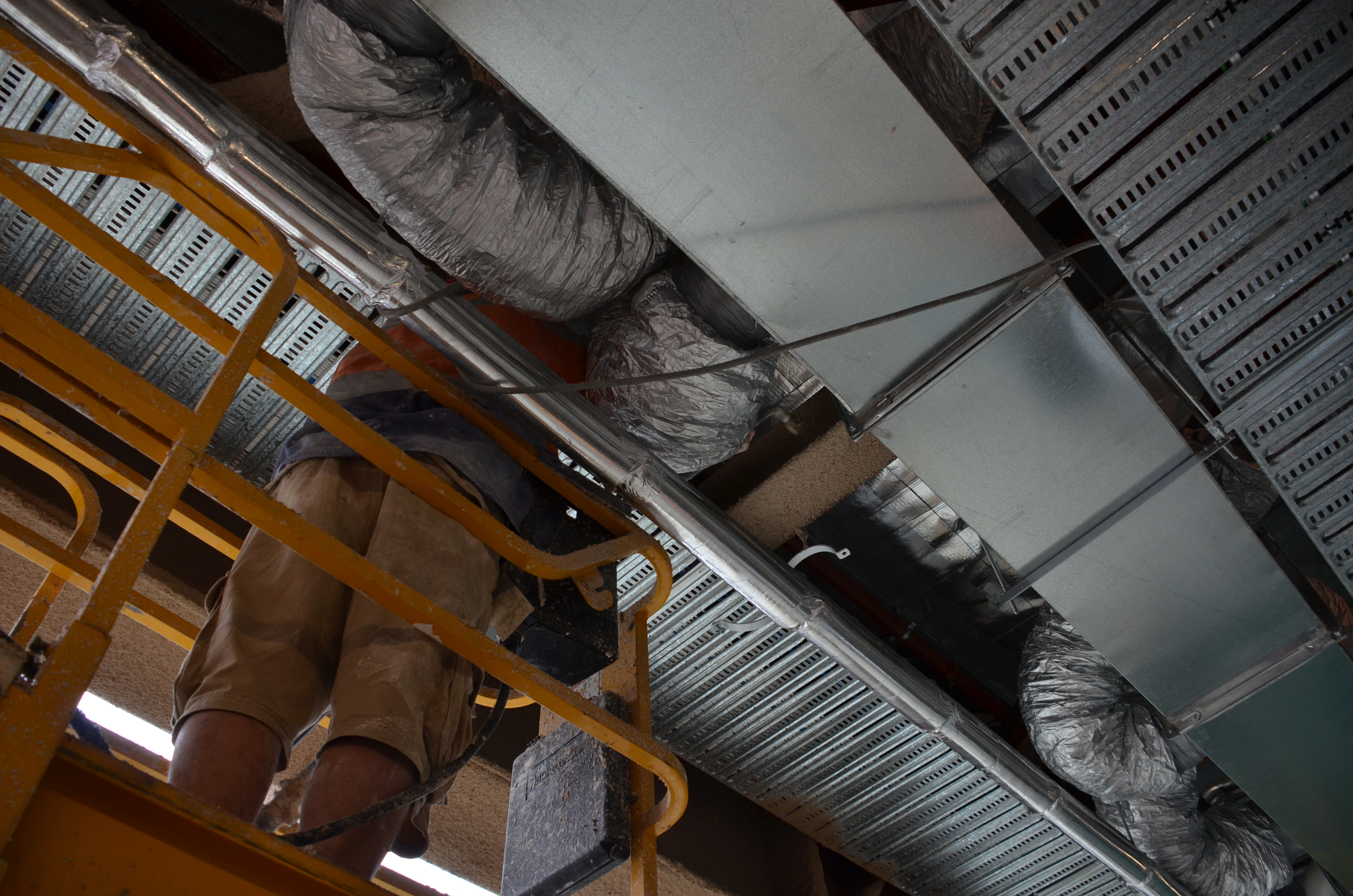 https://archive.abp.unimelb.edu.au/objects/images/Construction/Images/Structural steel/Fire spraying/DSC_7150.JPG https://archive.abp.unimelb.edu.au/objects/images/Construction/Images/Structural steel/Fire spraying/DSC_7150.JPG