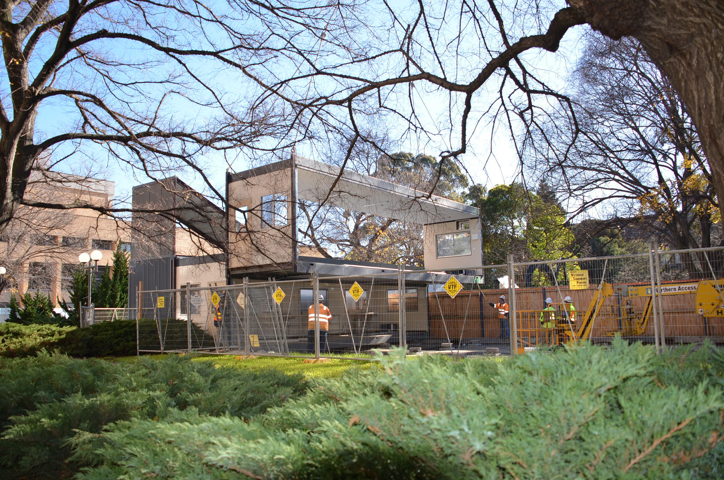 https://archive.abp.unimelb.edu.au/objects/images/Construction/Images/Site facilities/Additional site sheds & fences/DSC_0450.JPG