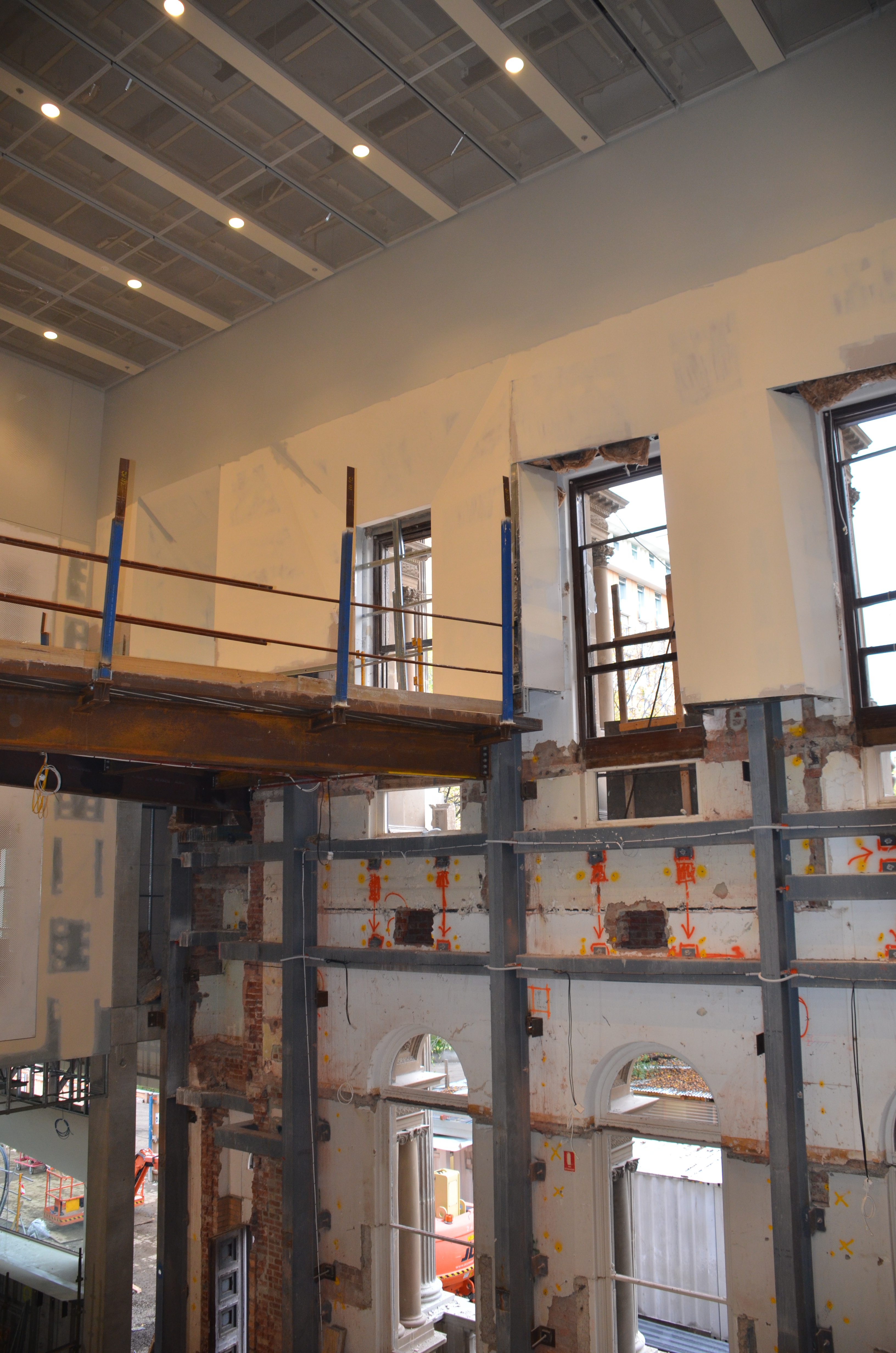 https://archive.abp.unimelb.edu.au/objects/images/Construction/Images/Facades/Joseph Reed/Interior face/DSC_8687.JPG