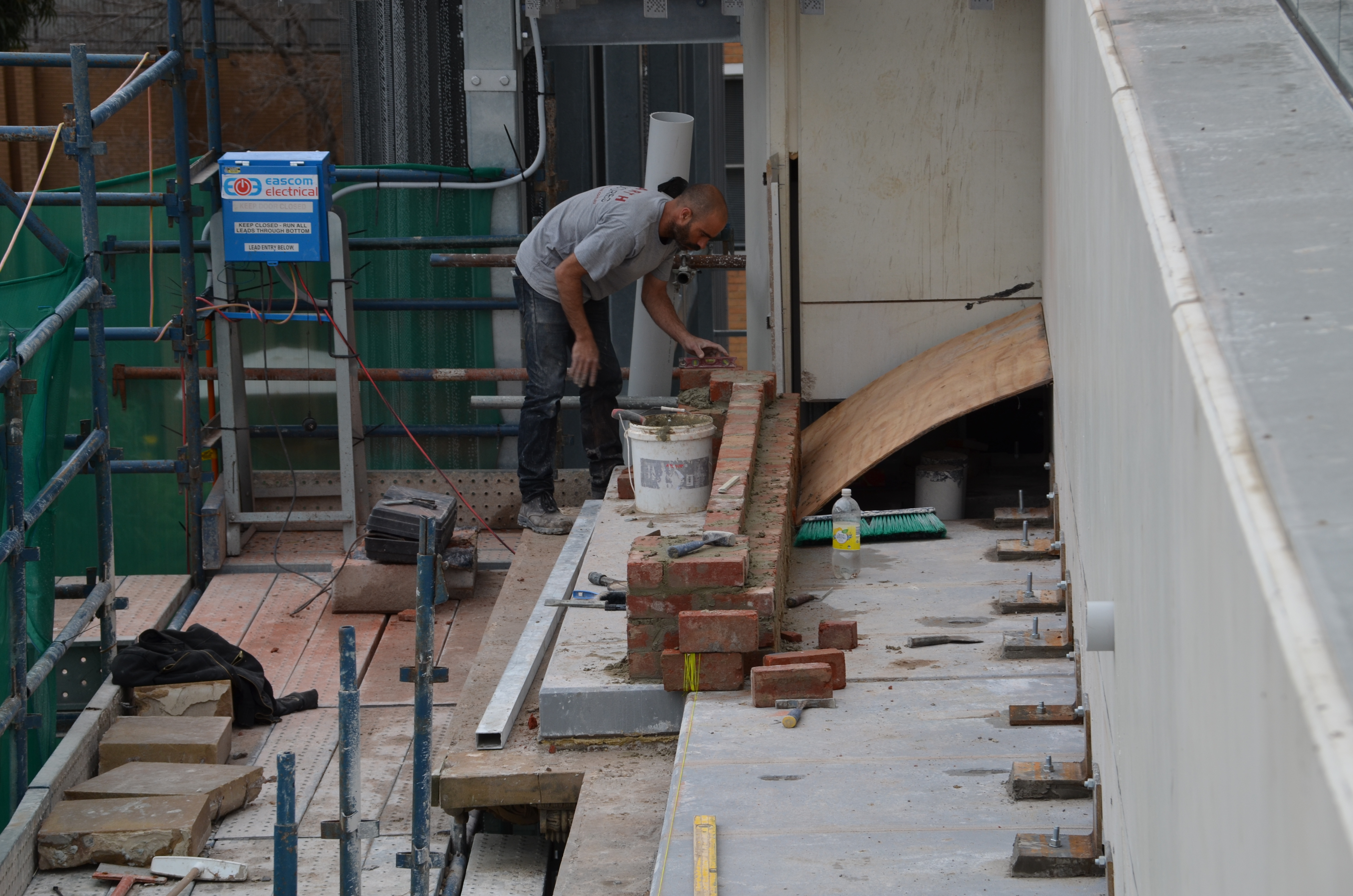 https://archive.abp.unimelb.edu.au/objects/images/Construction/Images/Facades/Joseph Reed/Restoration post handover/DSD_0474.JPG