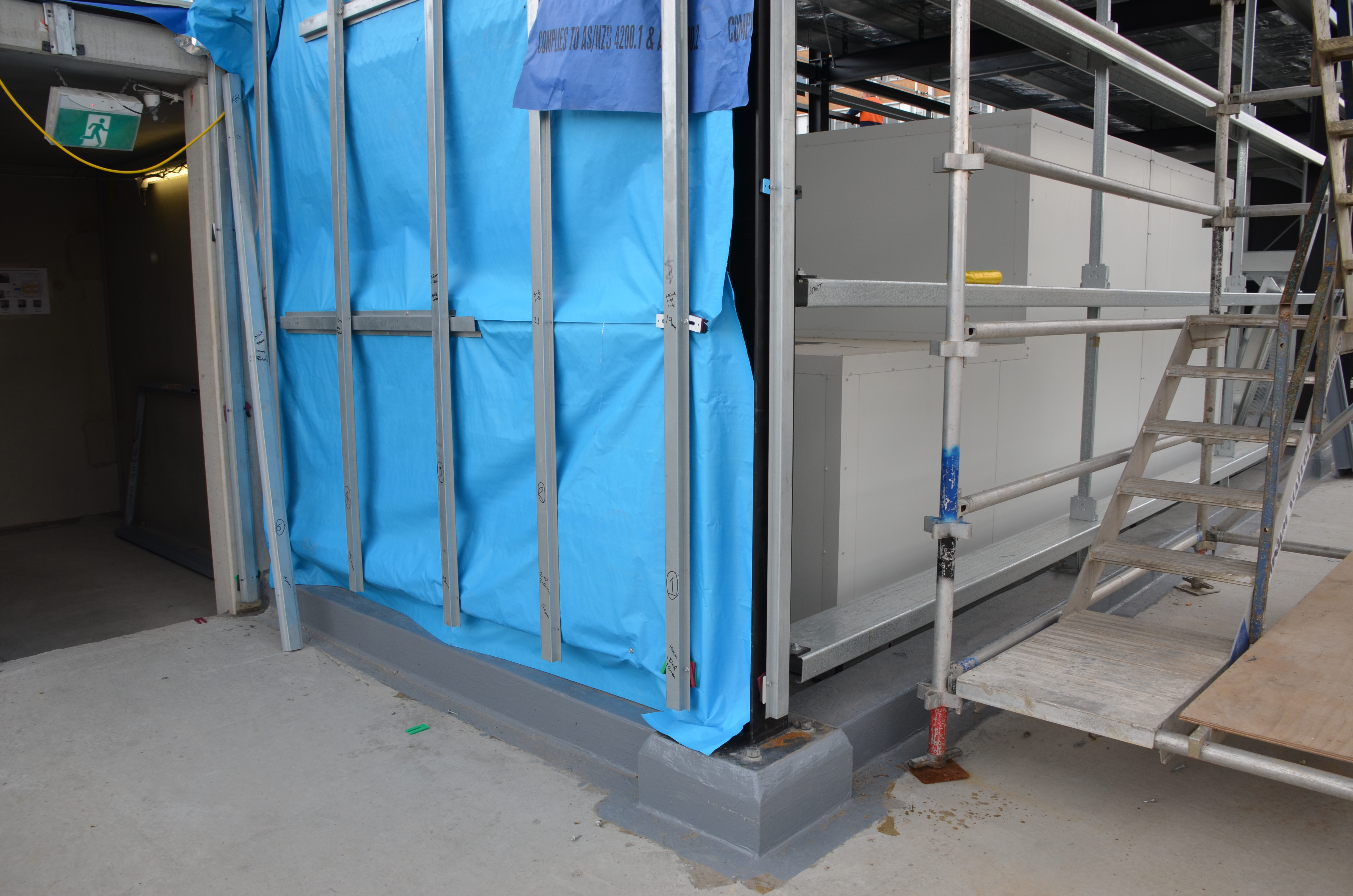 https://archive.abp.unimelb.edu.au/objects/images/Construction/Images/Roof/Sheet wall claddings/Composite sheet/DSC_5652.JPG https://archive.abp.unimelb.edu.au/objects/images/Construction/Images/Roof/Sheet wall claddings/Composite sheet/DSC_5652.JPG