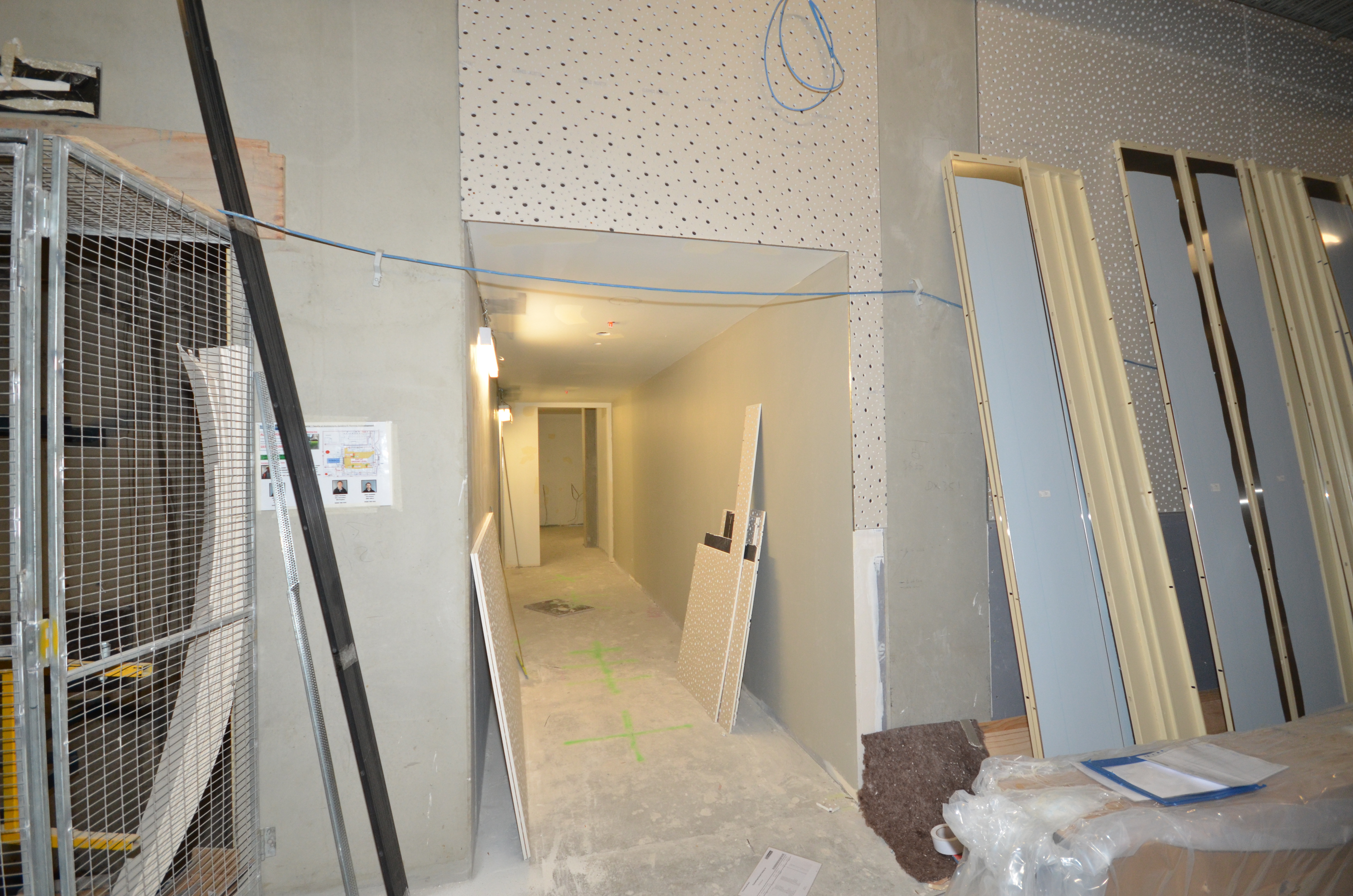 https://archive.abp.unimelb.edu.au/objects/images/Construction/Images/Services/Lift installation/Main lift bank/DSC_6708.JPG