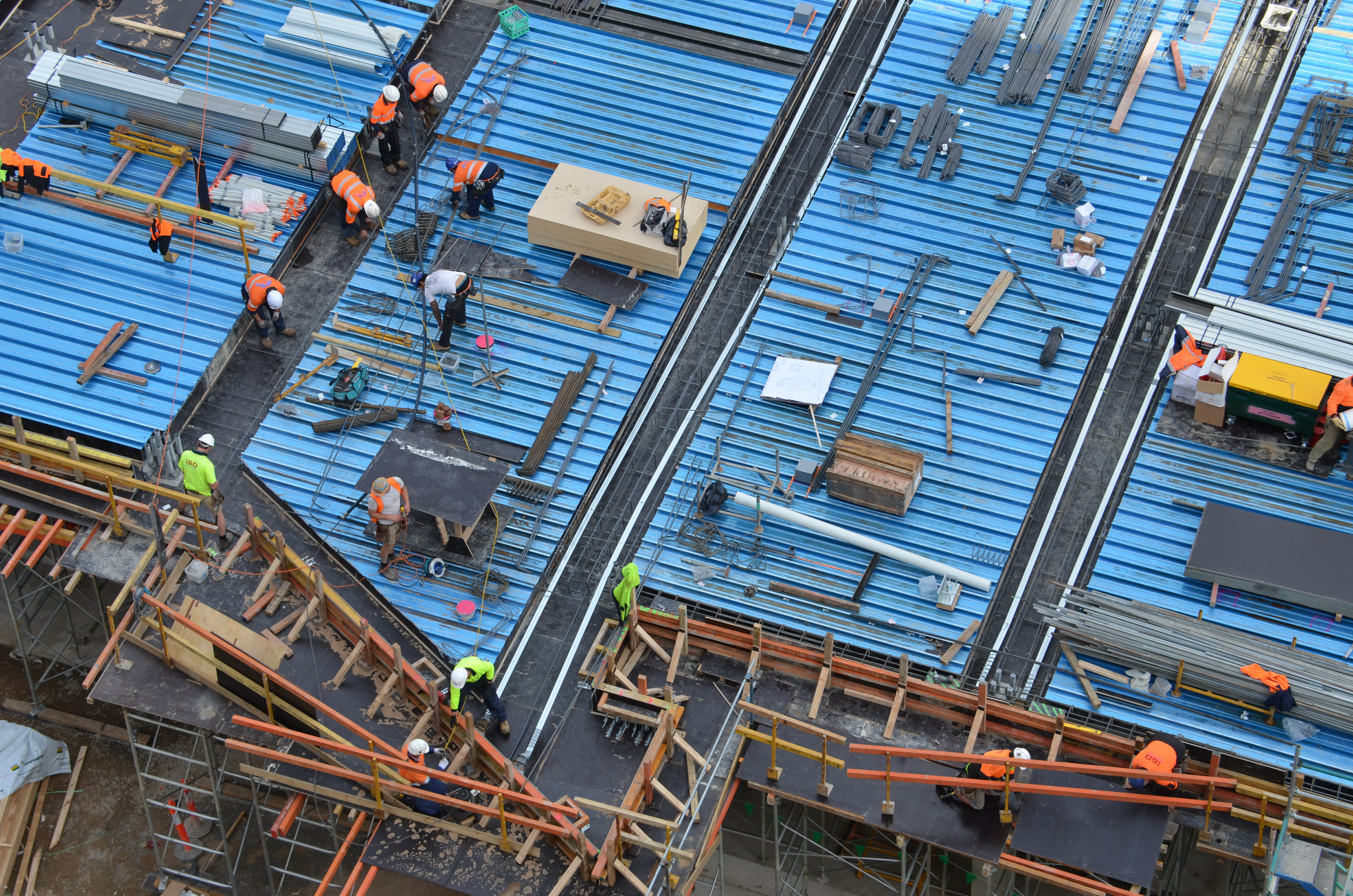 https://archive.abp.unimelb.edu.au/objects/images/Construction/Images/Concrete suspended slabs and beams/Post-tensioned beams & slabs/DSC_1528.JPG